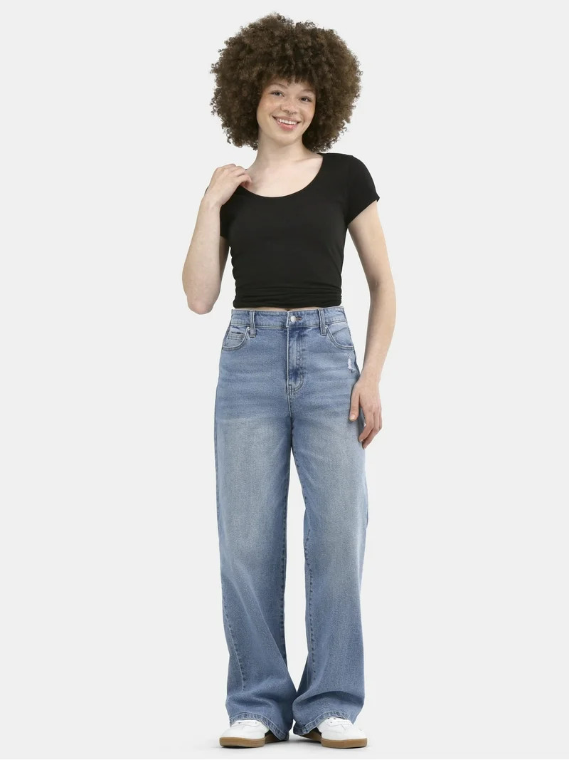 No Boundaries Scoop Neck Tee with Short Sleeves, Women's | Walmart (US)
