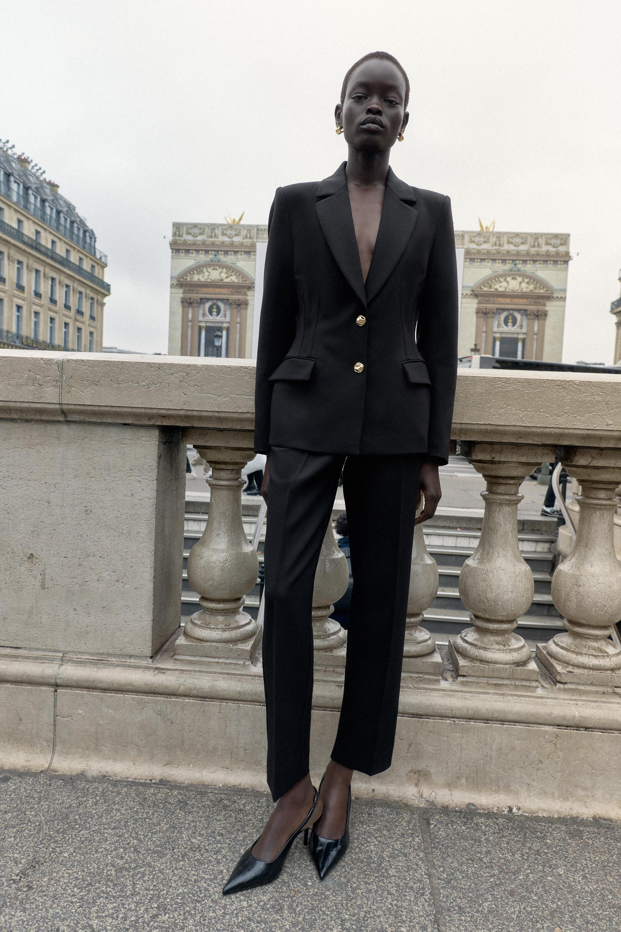 FITTED BLAZER WITH SHOULDER PADS | Zara UK