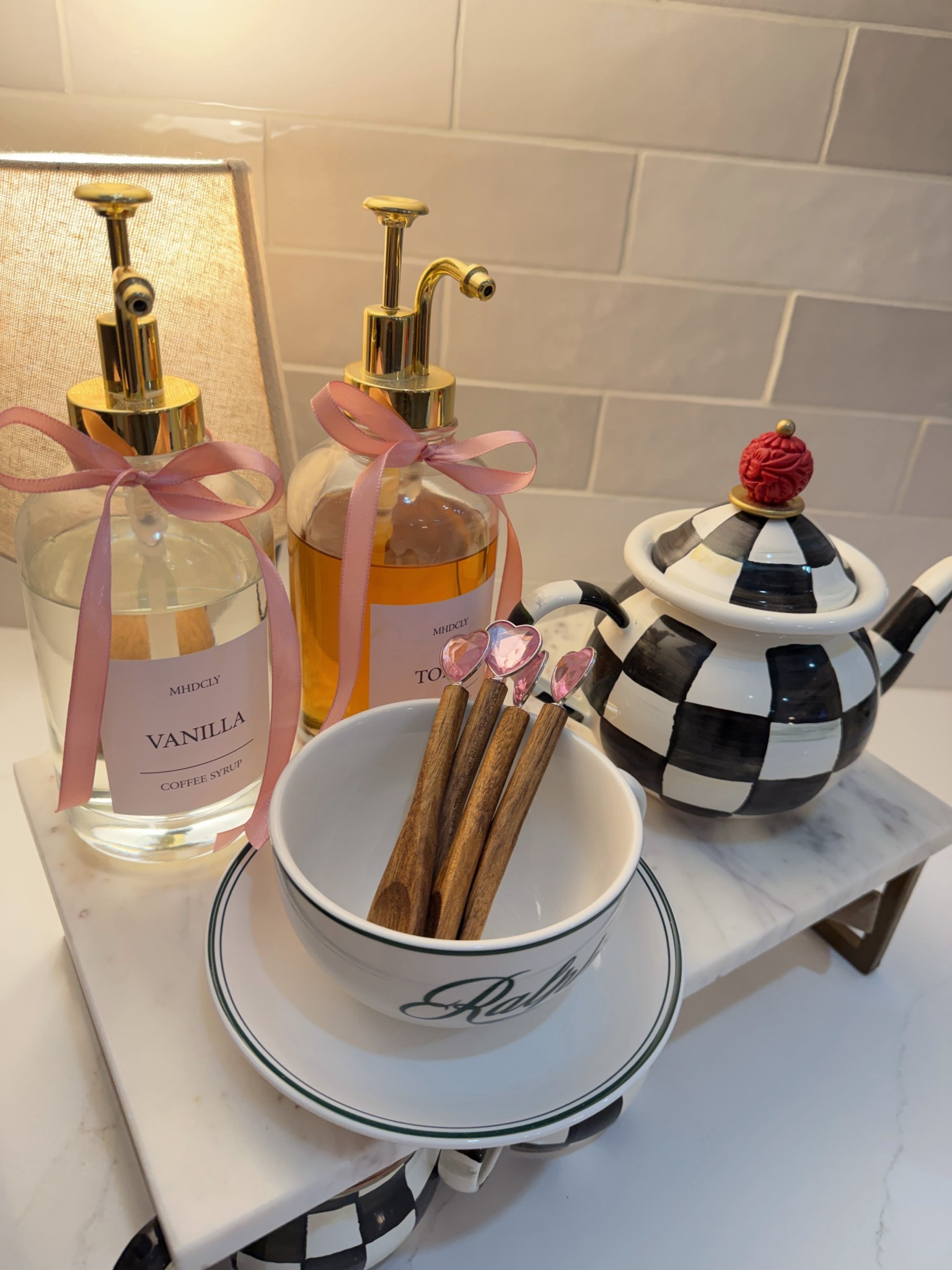 Valentine’s Day coffee bar 💋

#LTKValentine #LTKmorningroutine #LTKSeasonal