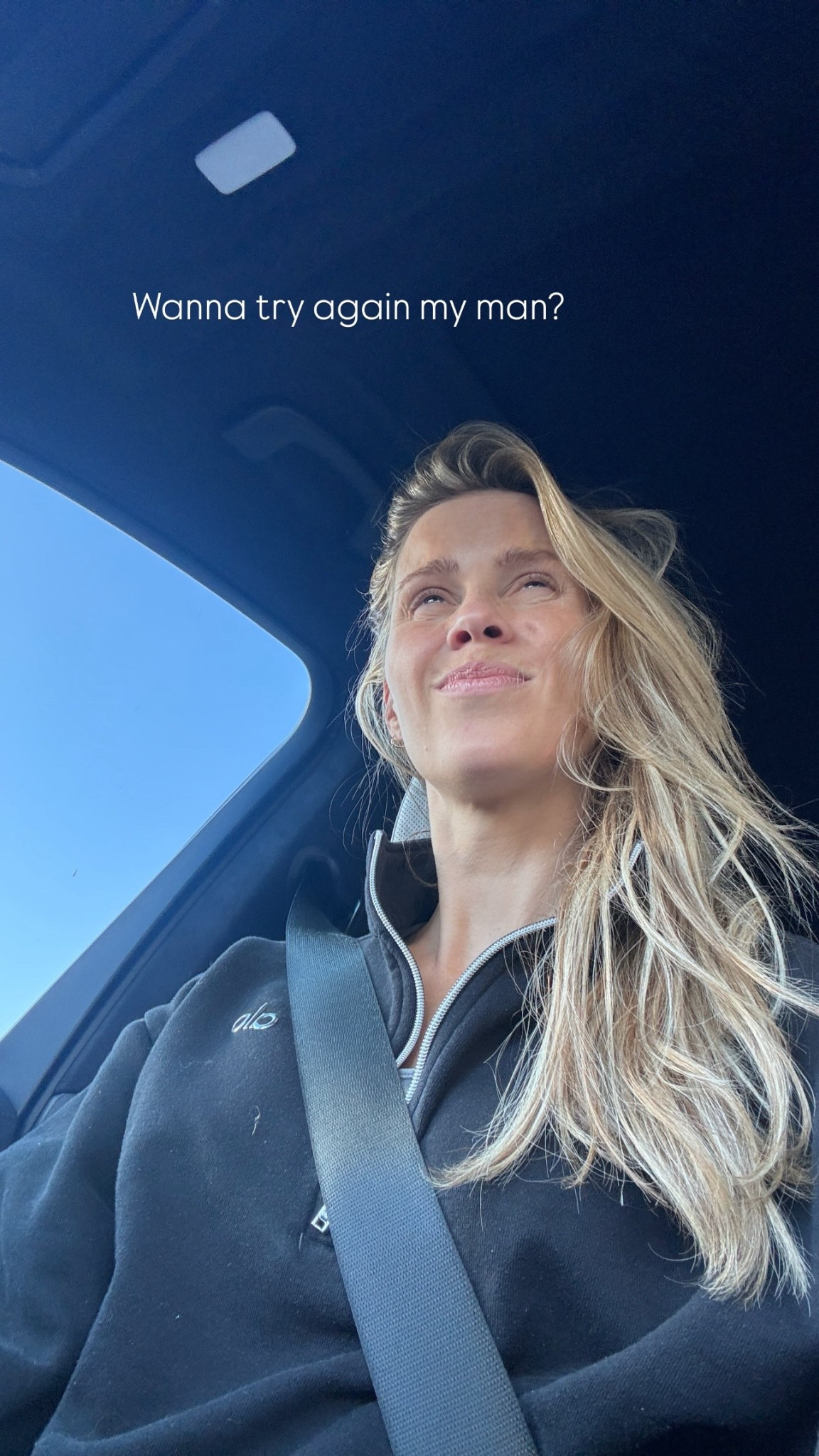 Linking my Alo sweatshirt! So comfy. 

 