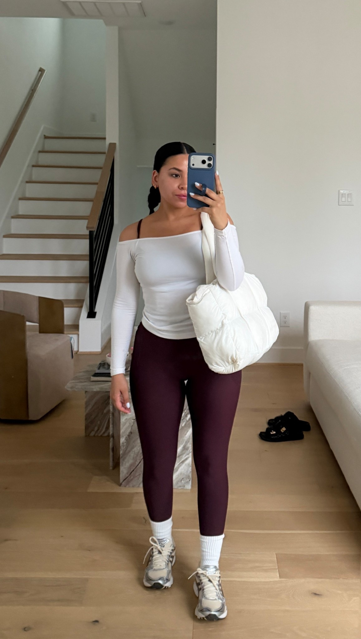 Sports bra: small
Leggings: small
Sneakers: 6.5 women 
Grip socks 
Puffer tote bag 
Wore to hot Pilates 
Gym outfit 

#LTKgrwm #LTKootd #LTKActive