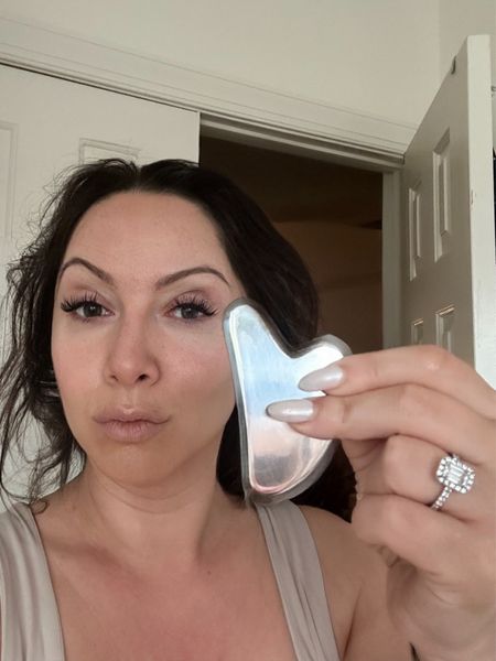One of my favorite face tools for morning routine!
Do you use gua sha?


#LTKbeauty