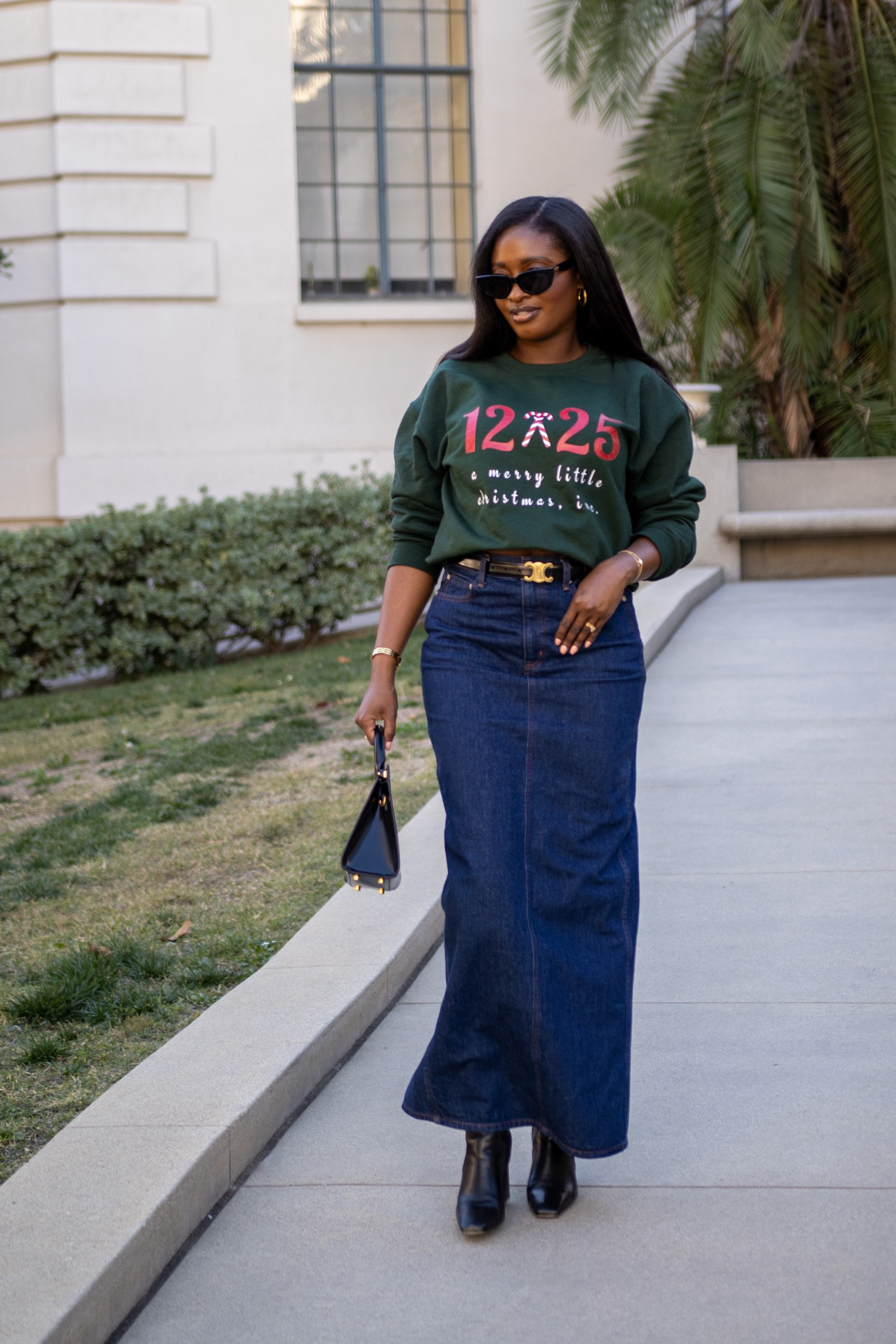 The best maxi pencil skirt! dark denim and fits like a glove! 


#LTKstyletip