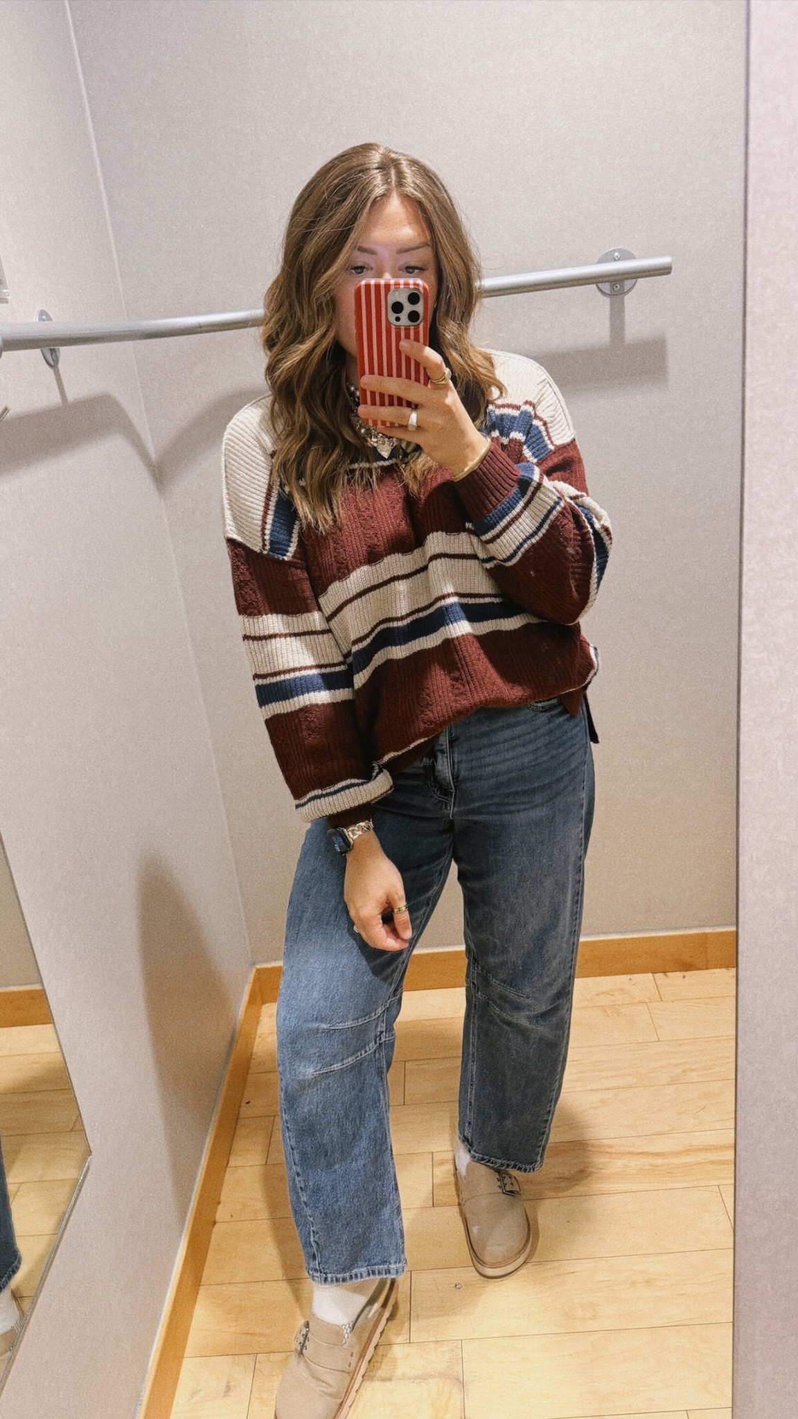 Chunky sweater >>> fall fashion outfit ideas barrel jeans

#LTKStyleTip #LTKSeasonal