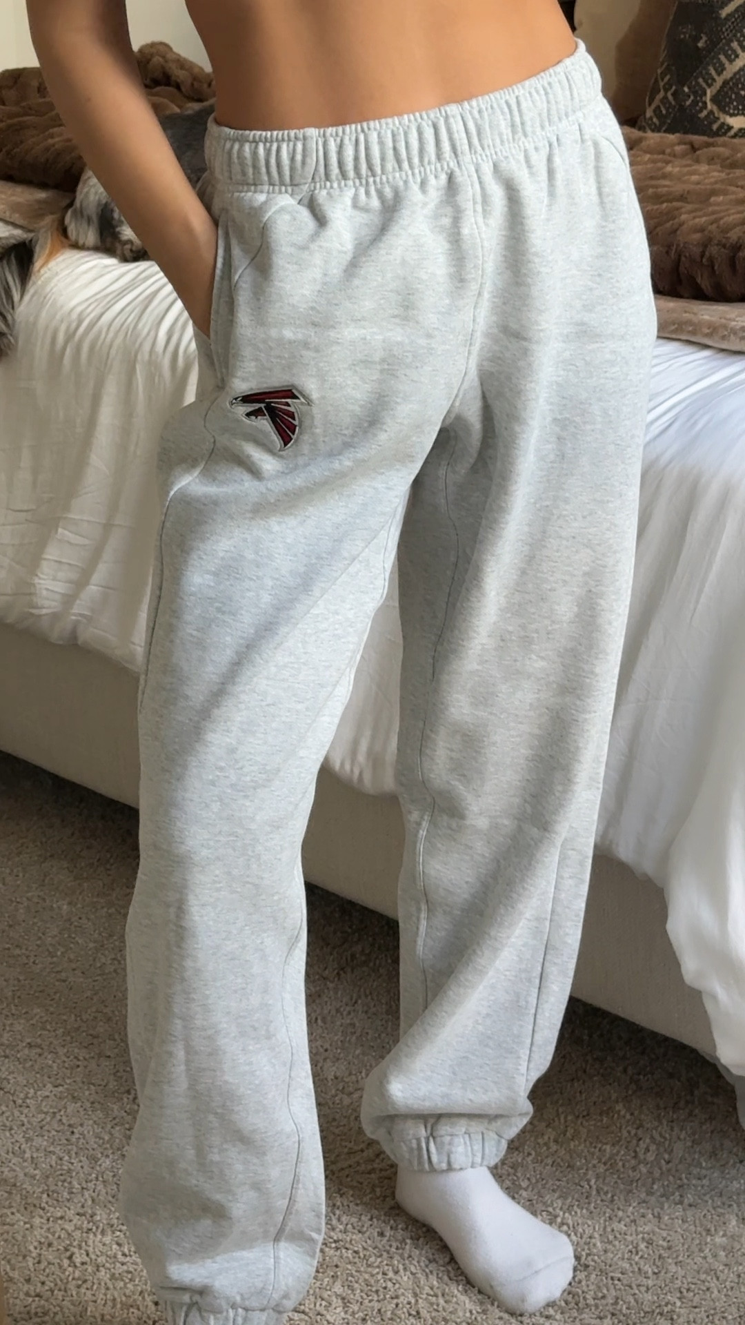 Y’all the new Fanatics x Lululemon drop is everything! ✨❤️🏈 reppin my falcons! 
#fanatics #lululemon #NFL #FamClub #ad 