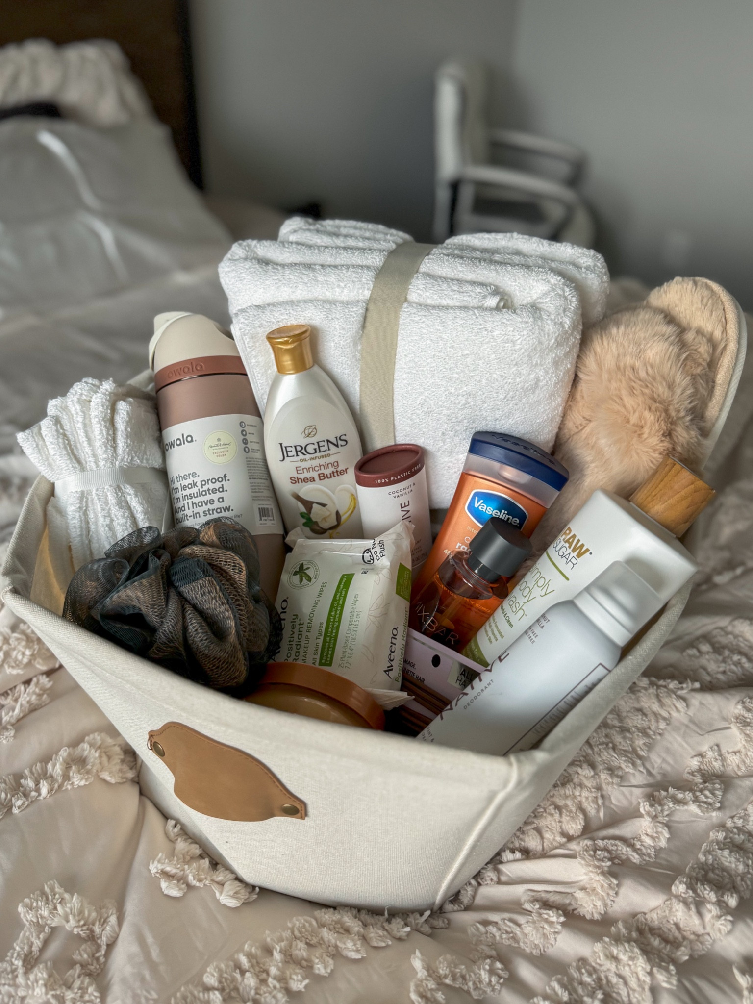 Gift Ideas for Her

🎁

#valentinegiftideas #affordablegifts #giftsforher #giftforher

Gift for her. Valentine gifts, Valentine gift ideas, Affordable gifts, Gift guide, Selfcare gifts, selfcare,

#LTKBeauty #LTKGiftGuide #LTKFindsUnder50