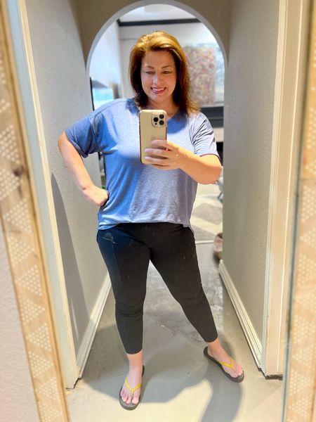 Perfect road-trip outfit - Leggings and t-shirt.  

#LTKstyletip #LTKcurves #LTKunder50