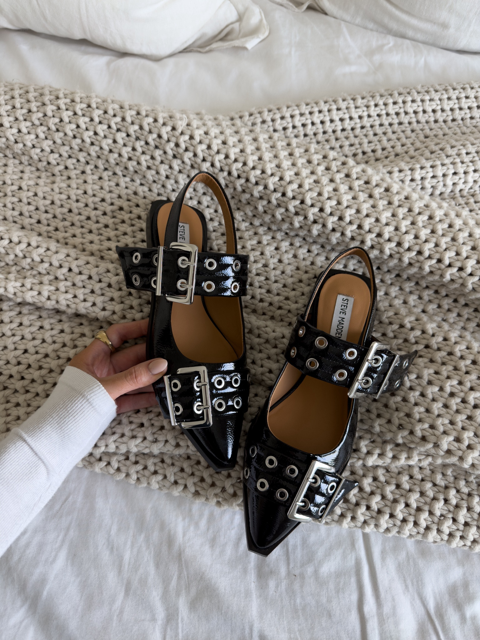 Obsessed with these pointy ballet flats for spring! 🤍 

#LTKshoecrush