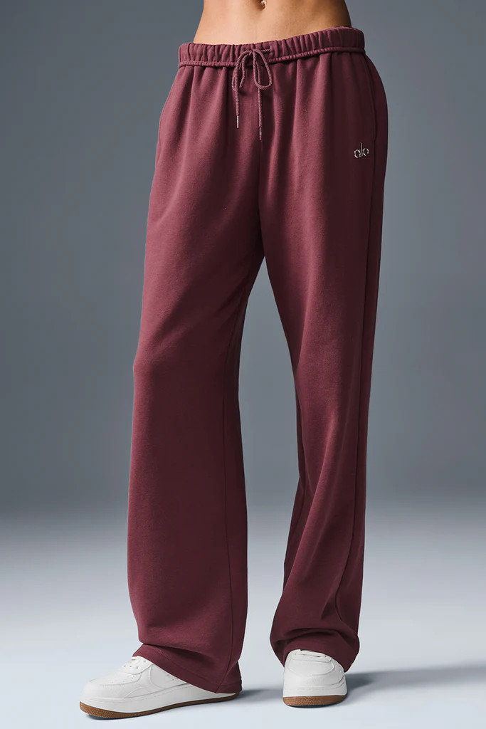 Accolade Straight Leg Sweatpant | Alo Yoga (US)