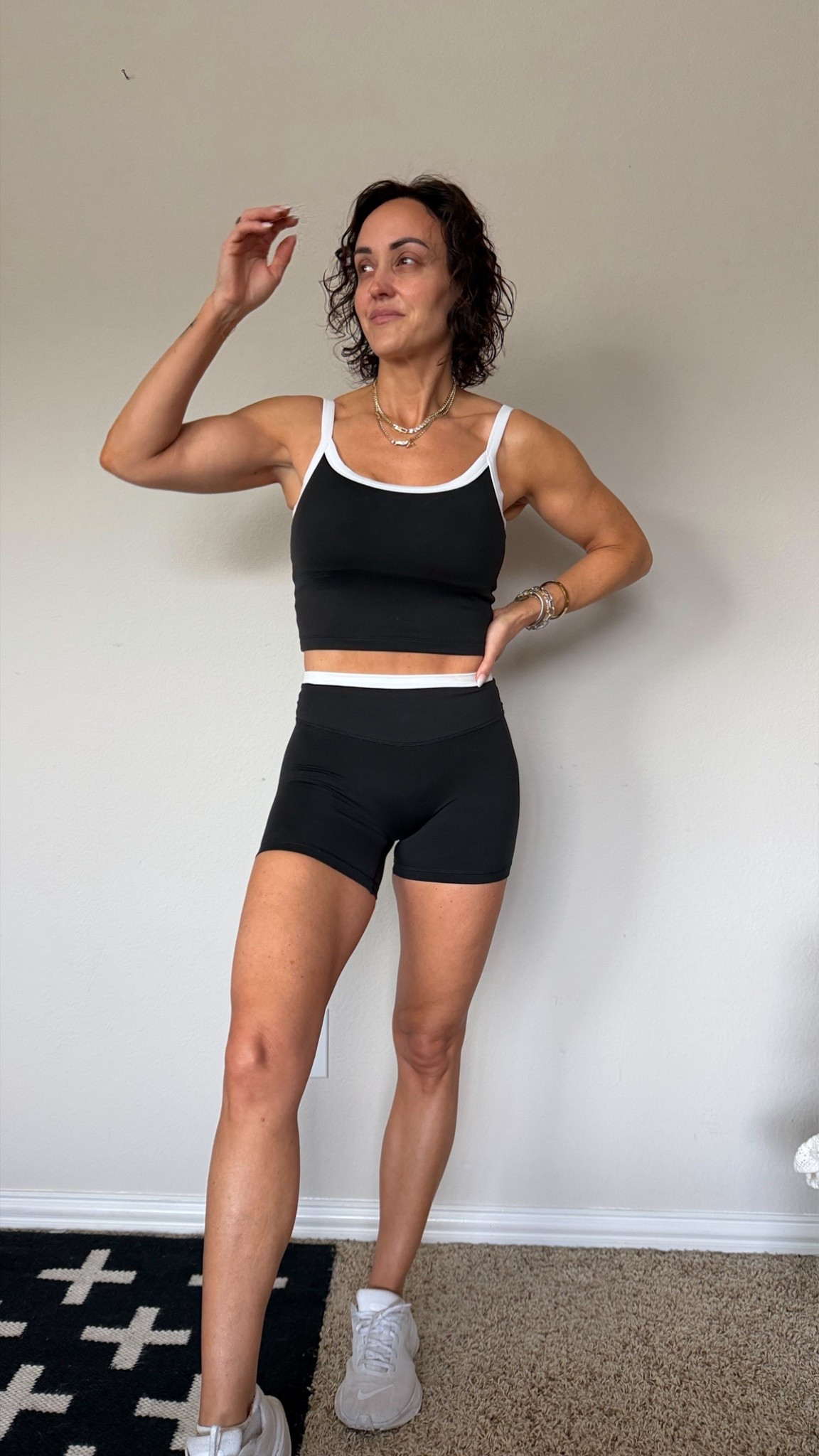 Workout set code LORI to save 
M top 
S bottoms

#LTKfitnessgoals #LTKActive #LTKdayinmylife