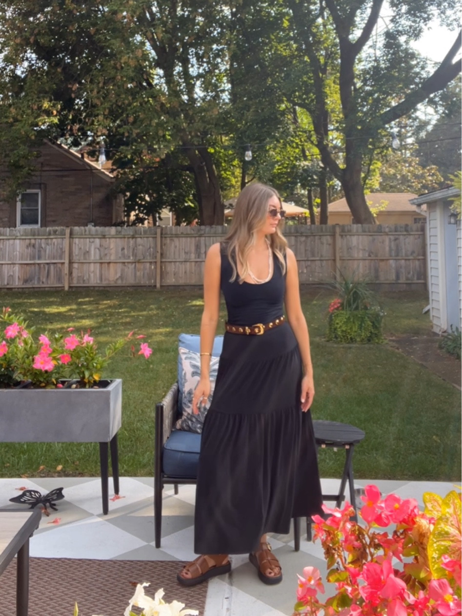 Forever in love with a skirt/tank/belt combo. 🫶🏼



#LTKSeasonal #LTKFindsUnder50 #LTKFallSale