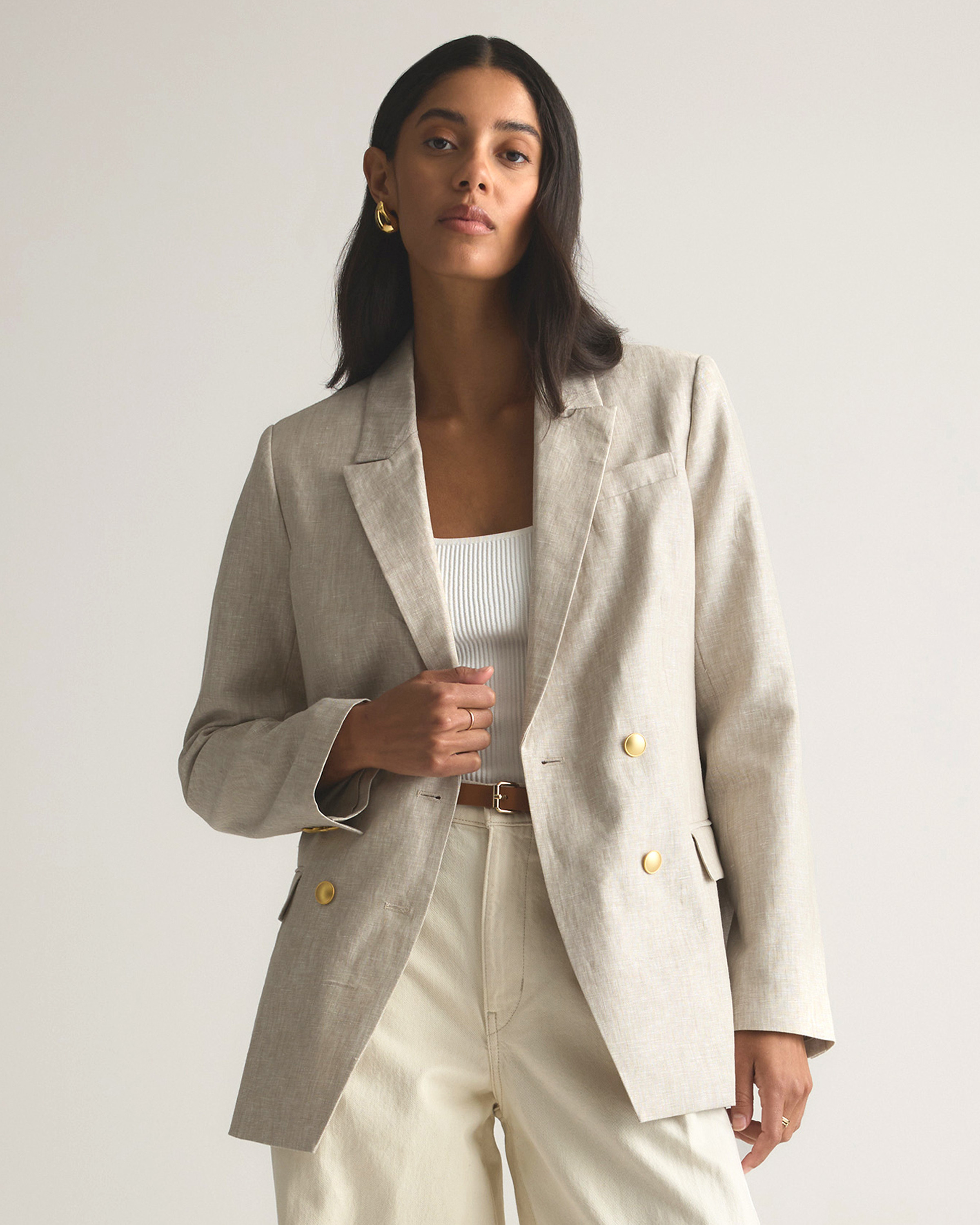 Quince | Women's 100% European Linen Relaxed Double-Breasted Blazer in Flax, Size Medium | Quince