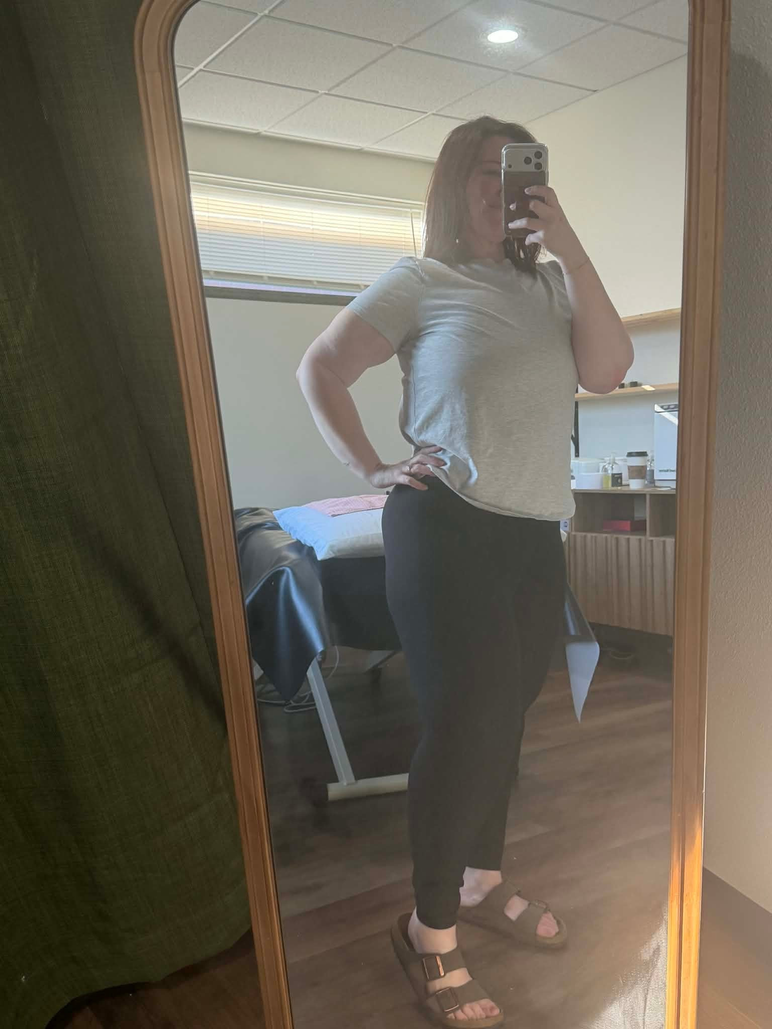 My fav comfy outfit for running errands 

#LTKmomlife #LTKActive #LTKootd