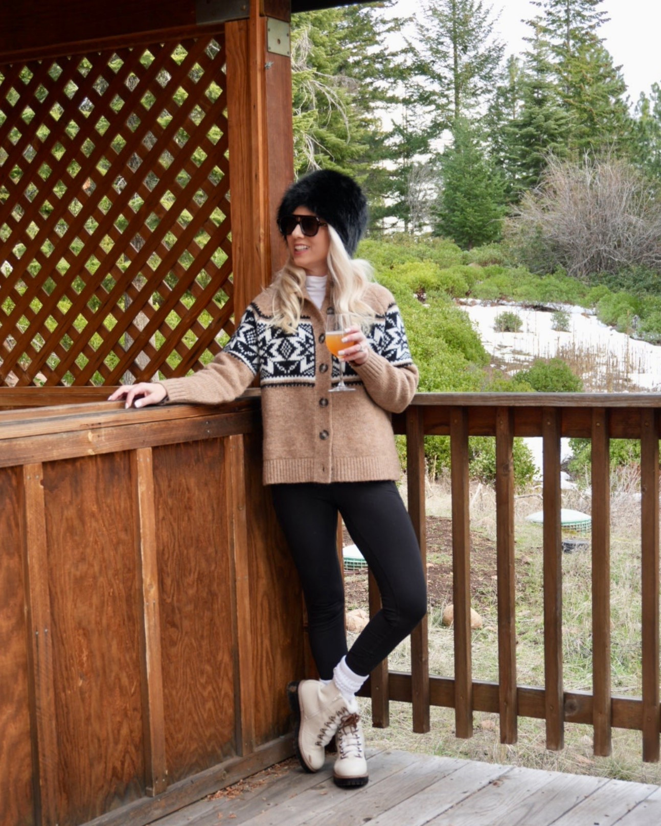 Apres Ski vibes 

#LTKTravel #LTKSeasonal #LTKdayinmylife