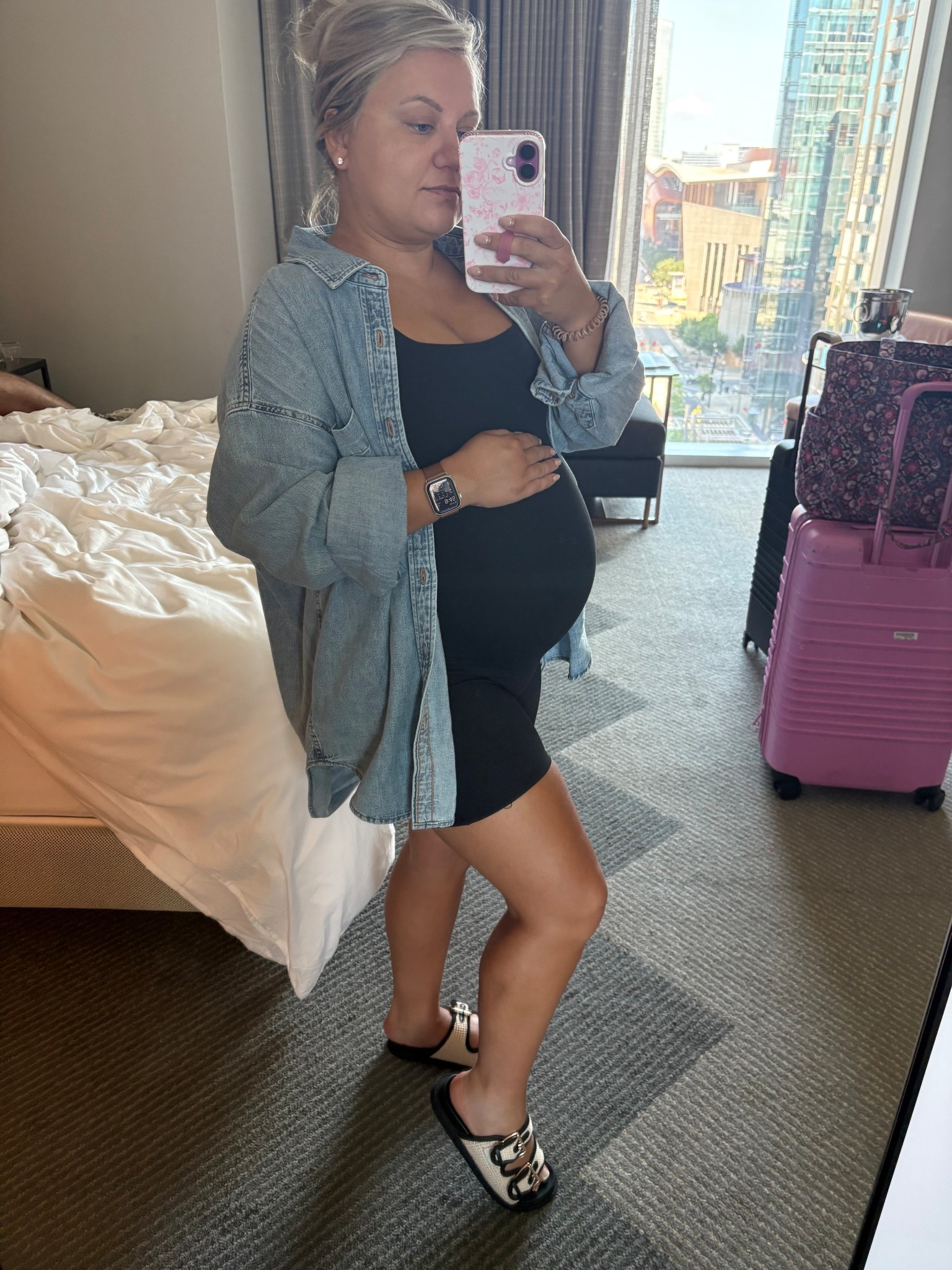 Maternity travel fit 