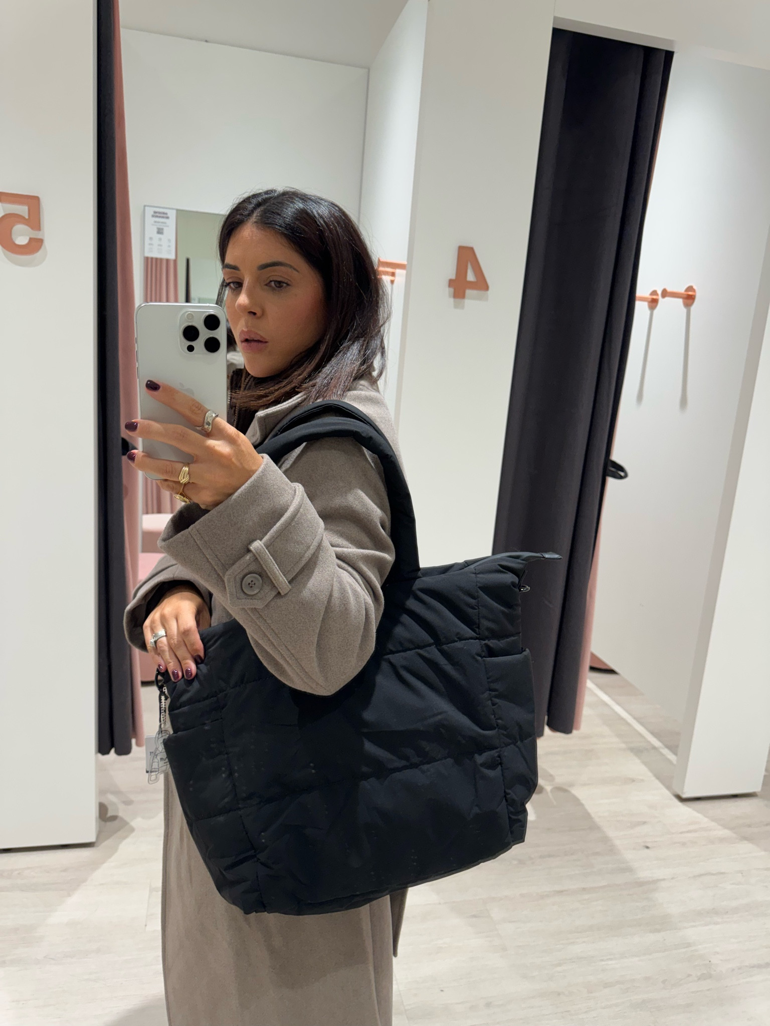 Bag and coat are affordable options that look and feel more more expensive! 
Coat - S

#LTKworkwear #LTKcanada #LTKsale