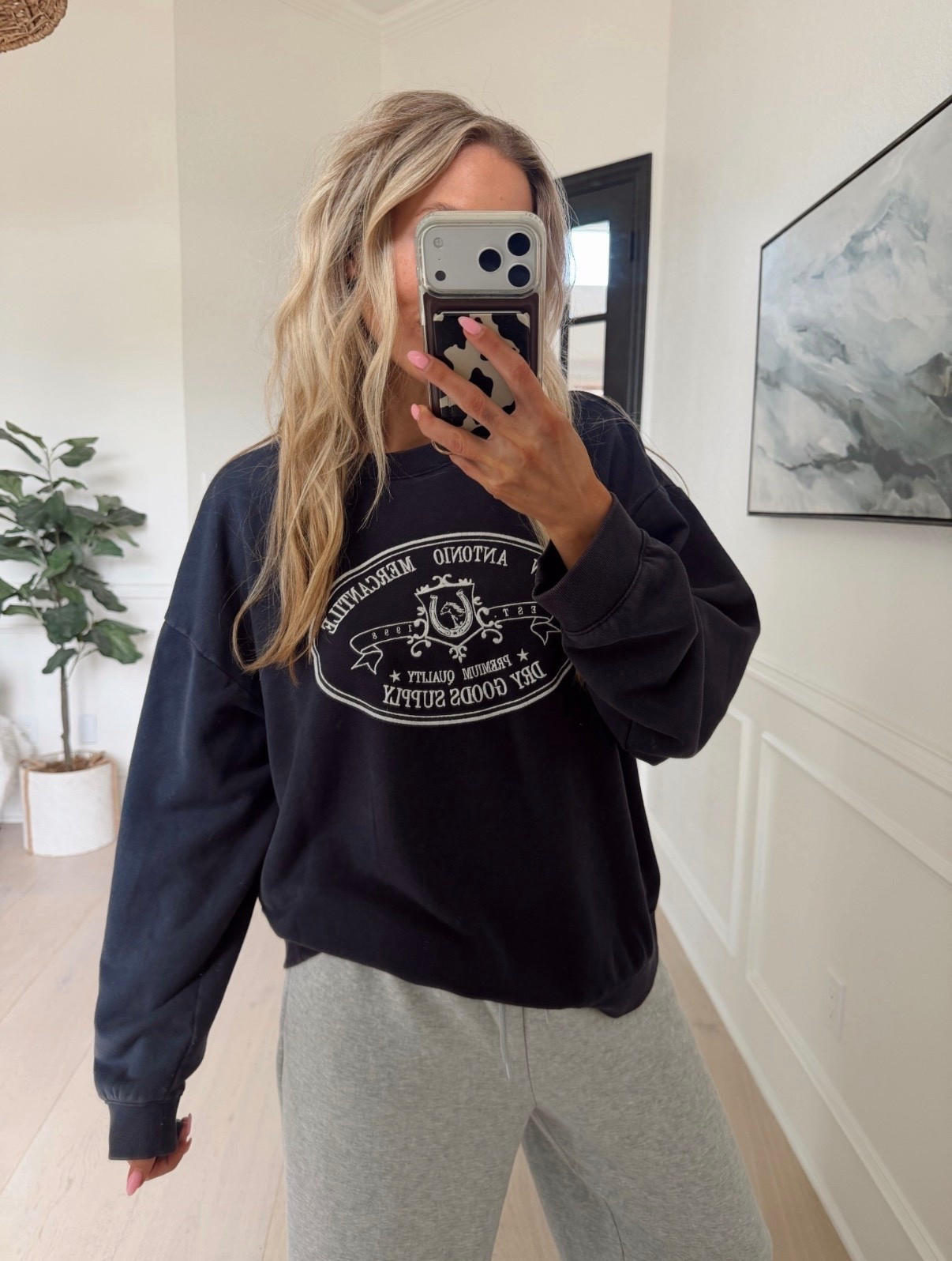 🤍 Comfy // walking outfit 

Top size up 2 sizes 

#LTKgrwm #LTKdayinmylife #LTKfitnessgoals