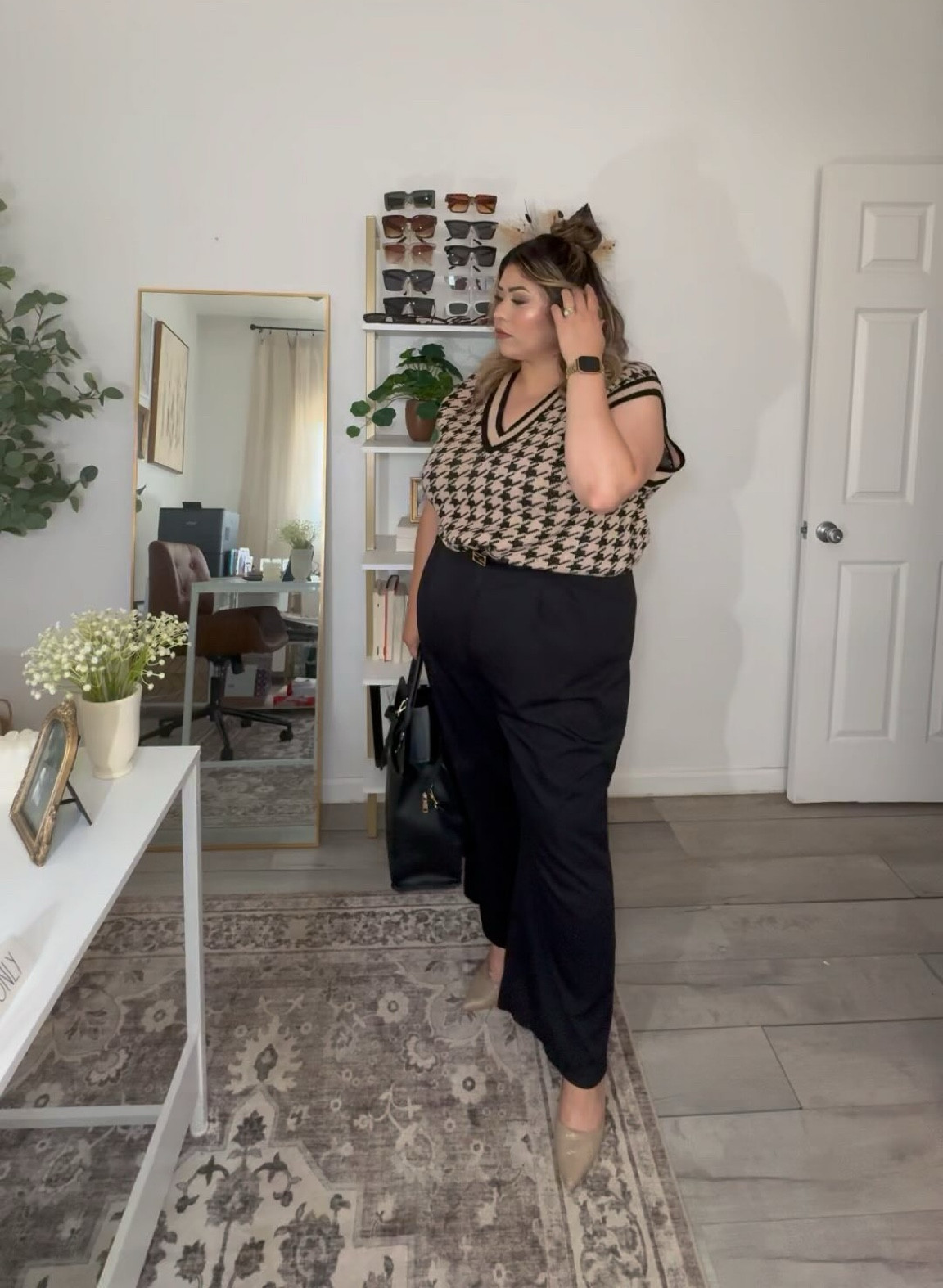 Business casual outfits are some of my favorites to wear 👡💼

#falloutfit #fallfashion #falltransition #falltransitionoutfit #fall #outfitinspo #fashion #fashioninspo #plussize #plussizestyle #plussizeoutfit #curvy #curvyfashion #curvyoutfit  #otoño #ropa #ropamujer #latinacontentcreator

#LTKSeasonal #LTKPlusSize #LTKWorkwear