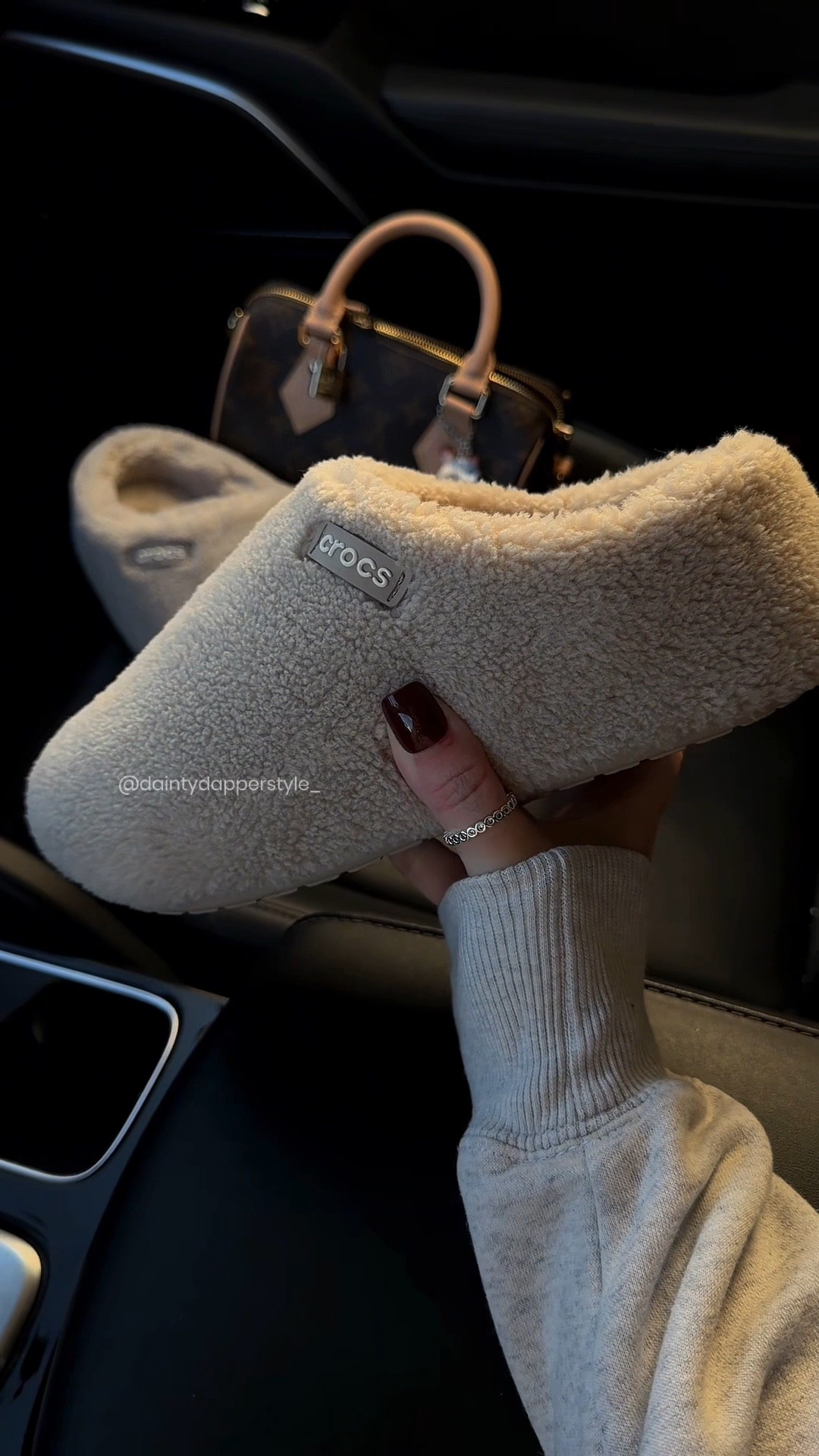 My favorite slippers! 🐻🤎🍂

#LTKmorningroutine #LTKootd #LTKSeasonal