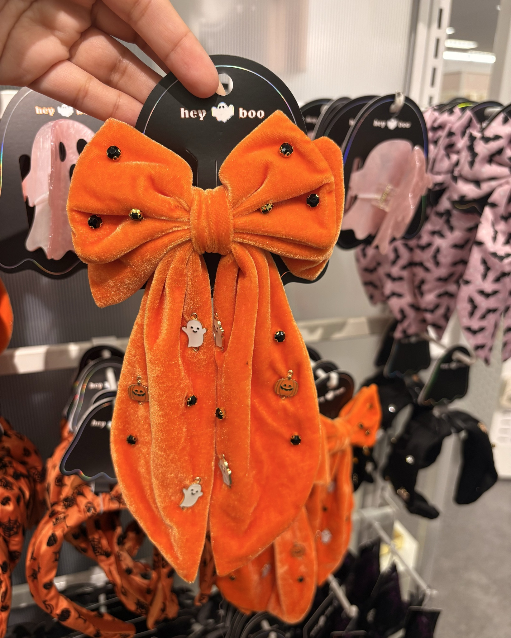 #halloween #hair #hairaccessories #ghost #bats #target #targetfinds #hairbow #hairclip #seasonal

#LTKSeasonal