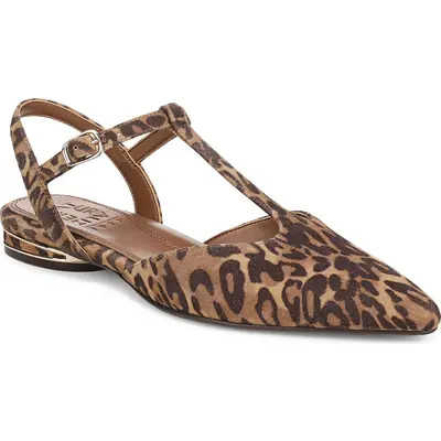 Naturalizer Harlie Flat in Light Champagne Leather at Nordstrom, Size 7 | Nordstrom
