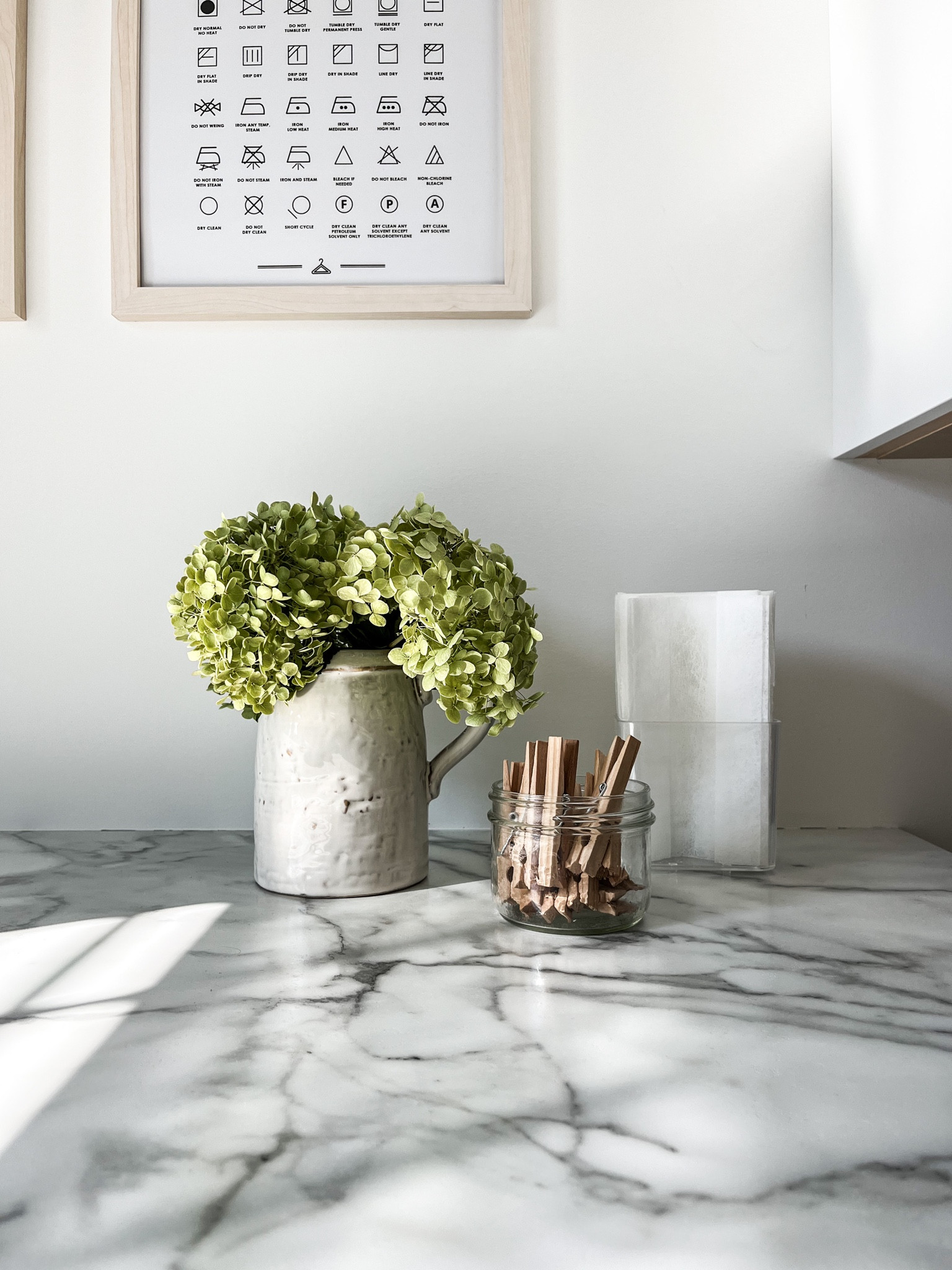 H O M E / this stoneware pitcher is the perfect home for the last of my hydrangeas, & a pretty addition to my laundry room counter 

Amazon Canada 

#LTKhome #LTKfindsunder50