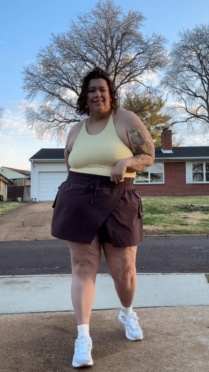 🥹🥹 so grateful for this journey. Only a little bit more left in the weight loss portion of this health journey and I honestly can’t wait for it to be over lol. I’m glad to have had this experience, I learned so much about myself throughout this process. But I’m ready to get to the finish line! 

#plussize #plussizemodel #plussizeactivewear #plussizeathlete #powerlifter #weightlifting #powerlifting #weightlossjourney #plussizefitness #powerfulwomen #weightlifters #healthjourney #workout #workoutmotivation #fitnessmotivation #transformation