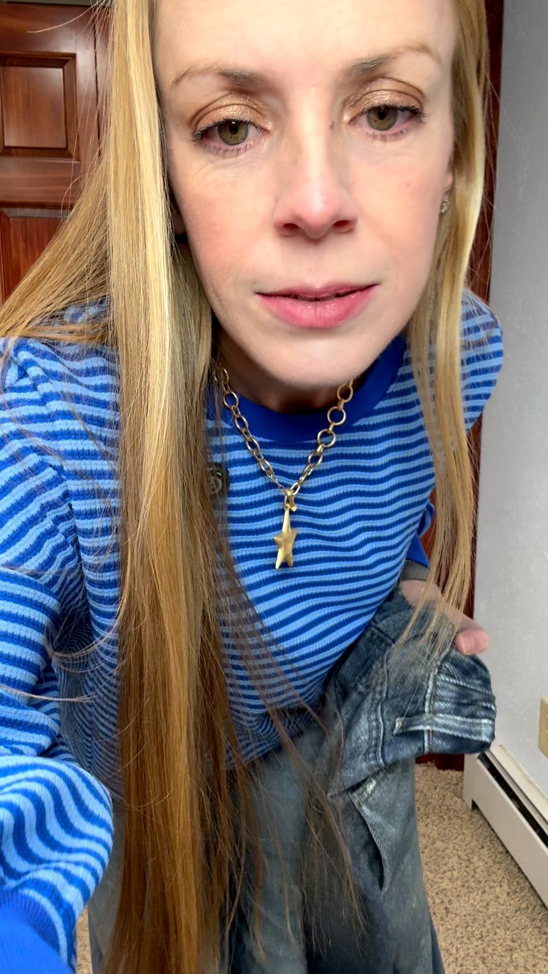 Mom uniform upgrade ✨
These Halara sweatpants that look like jeans are soft, stretchy, and mom-life approved. All-day comfort without looking like I’m wearing sweatpants 🙌

#LTKmomlife #LTKSaleAlert #LTKdayinmylife