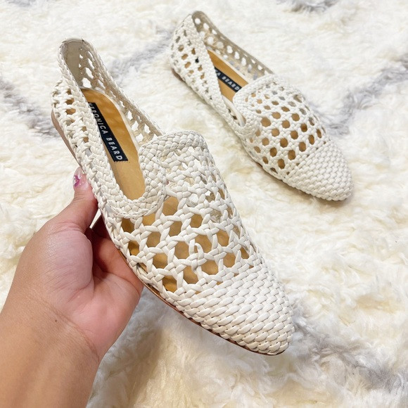 Veronica Beard Flats White Basket Weave Woven Pointed toe Shoes size 9.5 or 39.5 | Poshmark