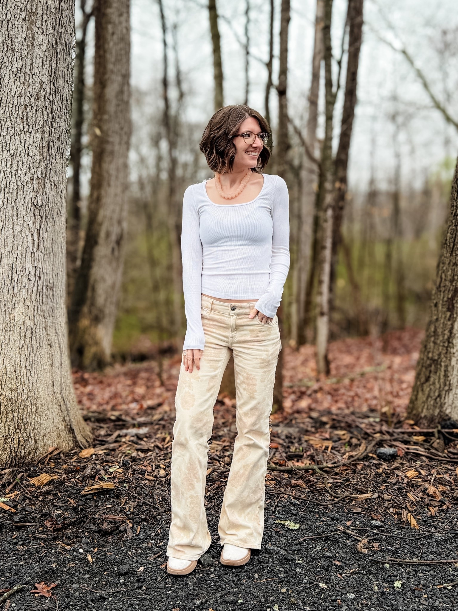 Tee (old) linked similar
Floral low rise jeans: TTS. Actually obsessed with these!
Allbirds sneakers: TTS. Use code LIZLOVES for a discount @allbirds #allbirdsaffiliate #allbirdspartner 

#LTKootd #LTKdayinmylife #LTKSeasonal