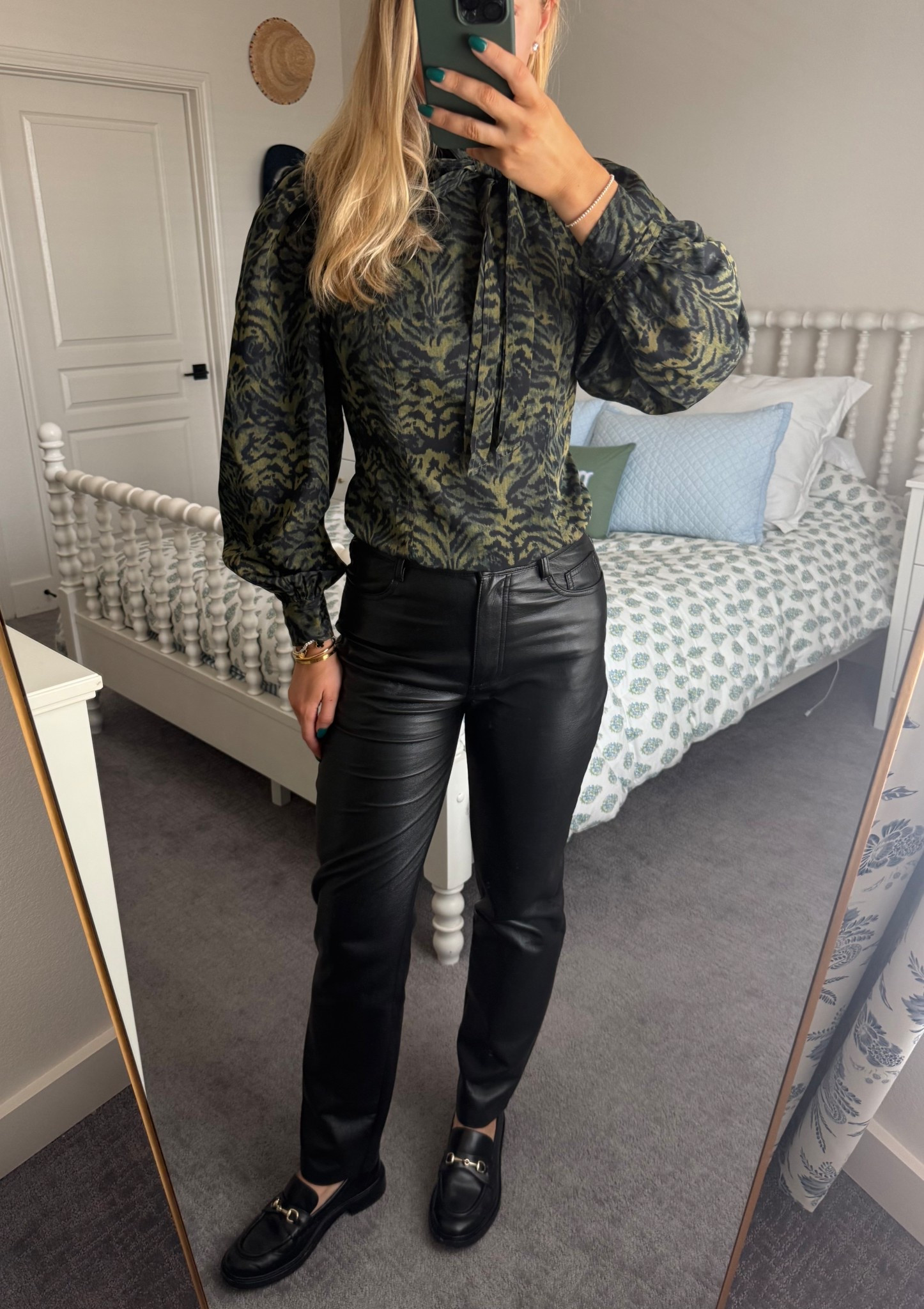 🖤 

Black leather pants
Leather pants
Aritzia Melina pants
High waisted pants
Straight leg pants
Black loafers
Women’s loafers
Winter work outfit
Work clothes
Business casual outfit
Date night outfit
Party outfit
Thanksgiving outfit
Girls night outfit
Party outfit
Going out look
Holiday party outfit
Christmas outfit
Christmas party outfit
Nye outfit
Nye look
New Year’s Eve outfit
Winter outfit
Winter style
Fall outfit
Fall style
Preppy outfit
Preppy style
Ulla Johnson Giorgia Silk Neck Tie Blouse
Rent the runway
Ulla Johnson top
Green top
Green blouse
Printed top
Printed blouse
Puff sleeve top
Tie neck top
High neck top
Fun top
Blouse
Statement top
Fall top

#LTKHoliday #LTKWorkwear #LTKootd