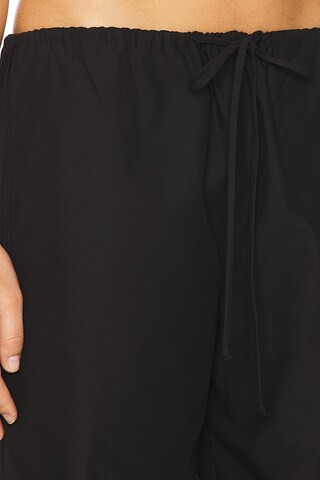 HOSE MIT TUNNELZUG KIRA | Revolve Clothing (Global)