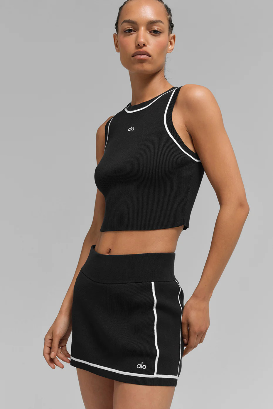 ALO | Ribbed Sweater Knit Highline Cropped Tank Top in Black/White, Size: Small | Alo Yoga (US)