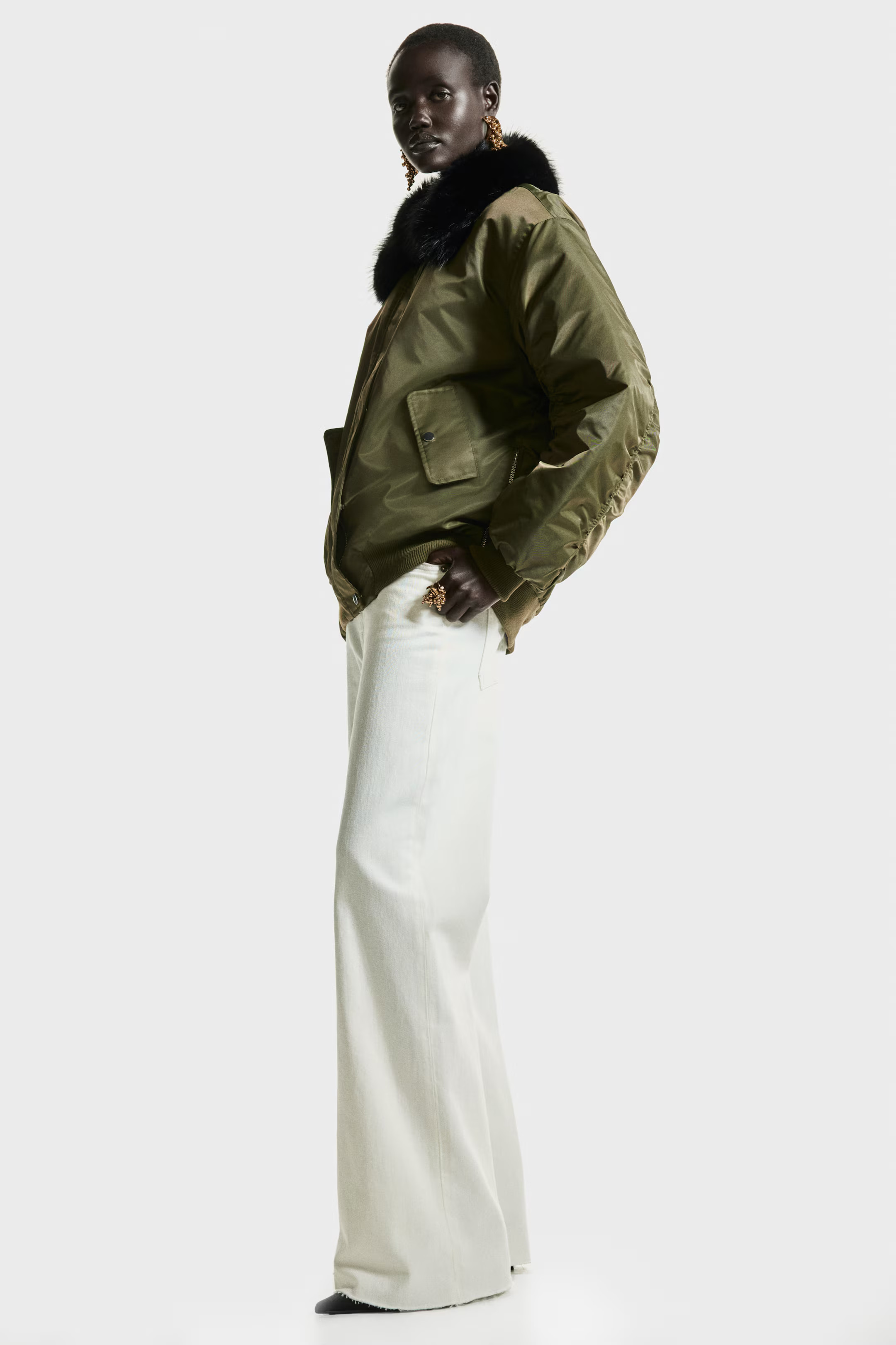 Wide High Jeans | H&M (UK, MY, IN, SG, PH, TW, HK)