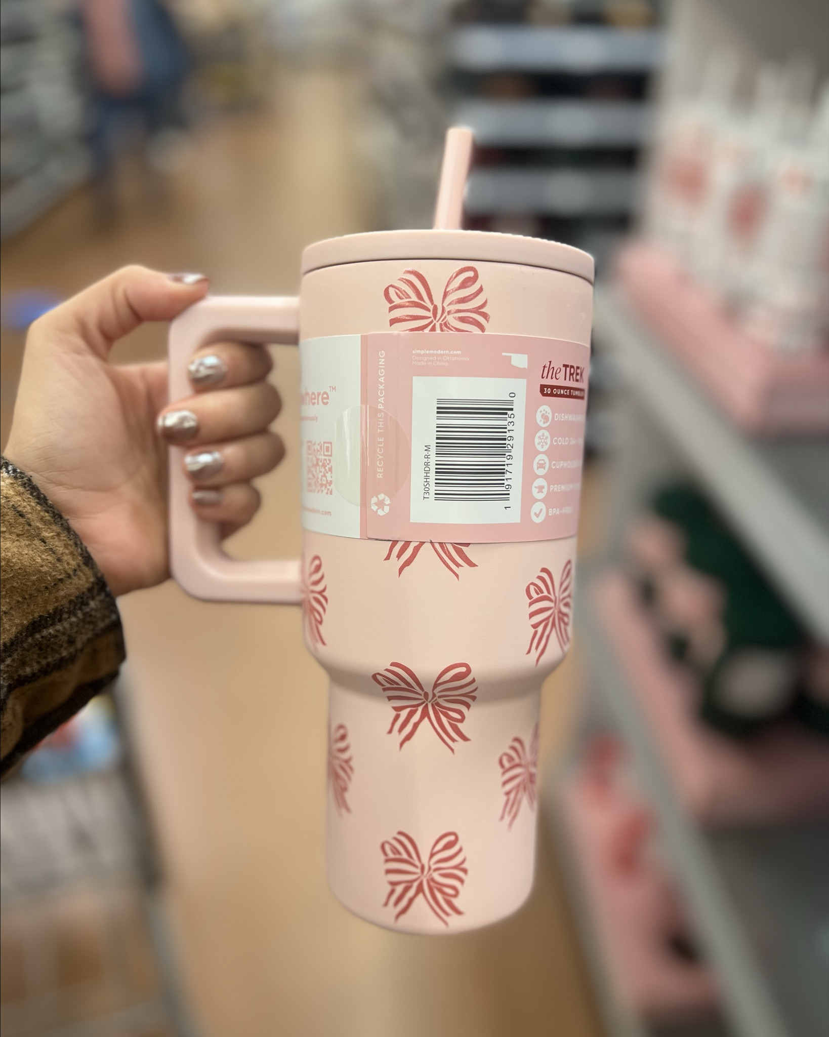Christmas themed Simple Modern water tumblers now at Walmart!! Seriously these prints are SO cute!! And under $25!?! I mean that’s a steal  

#LTKHoliday #LTKGiftGuide #LTKSaleAlert