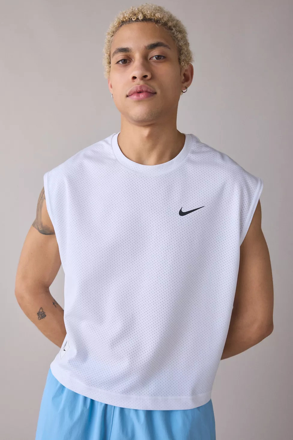Nike Cropped Mesh Tank Top | Urban Outfitters (US and RoW)
