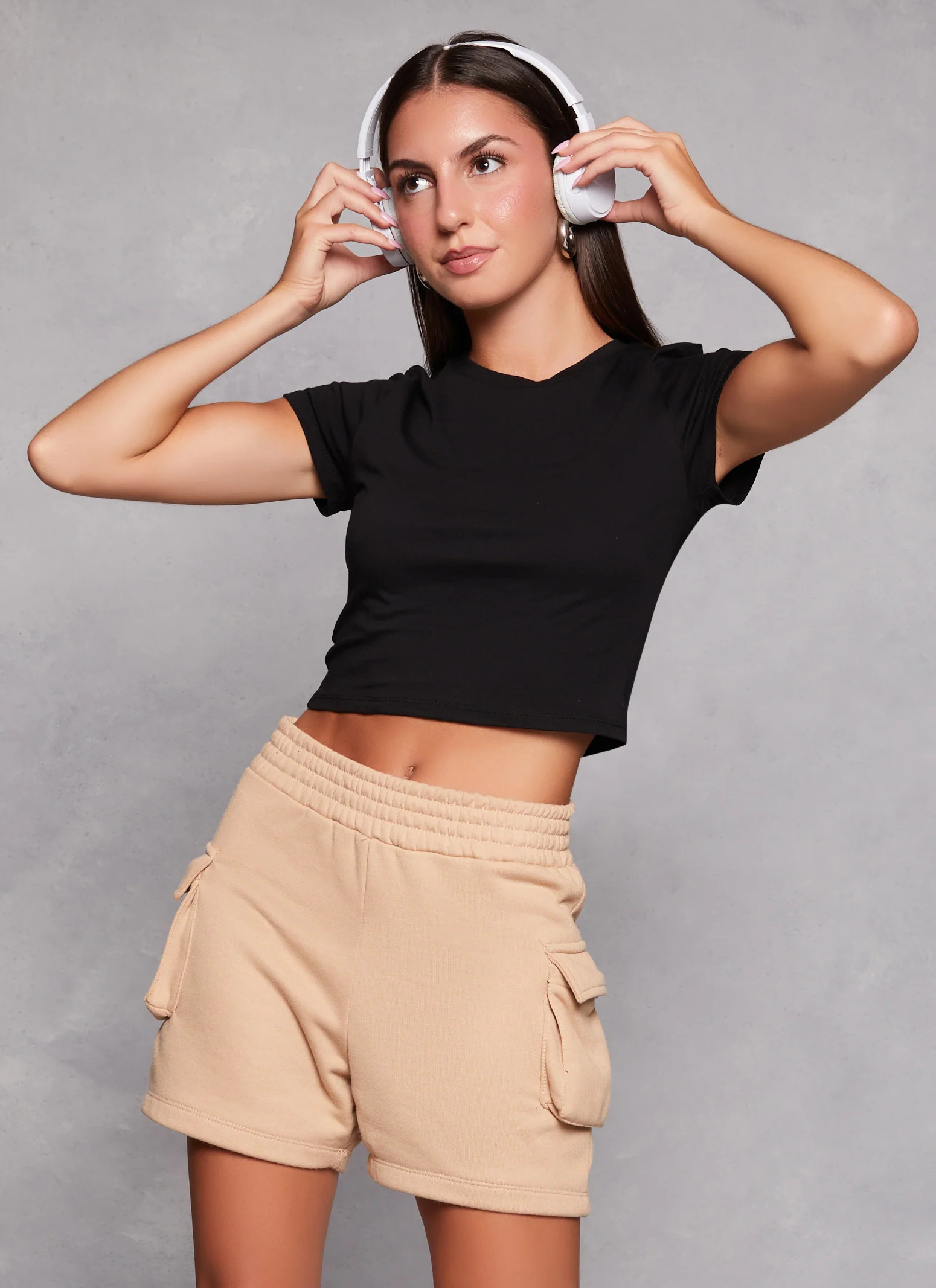 Basic Crew Neck Cropped Tee | Rainbow Shops