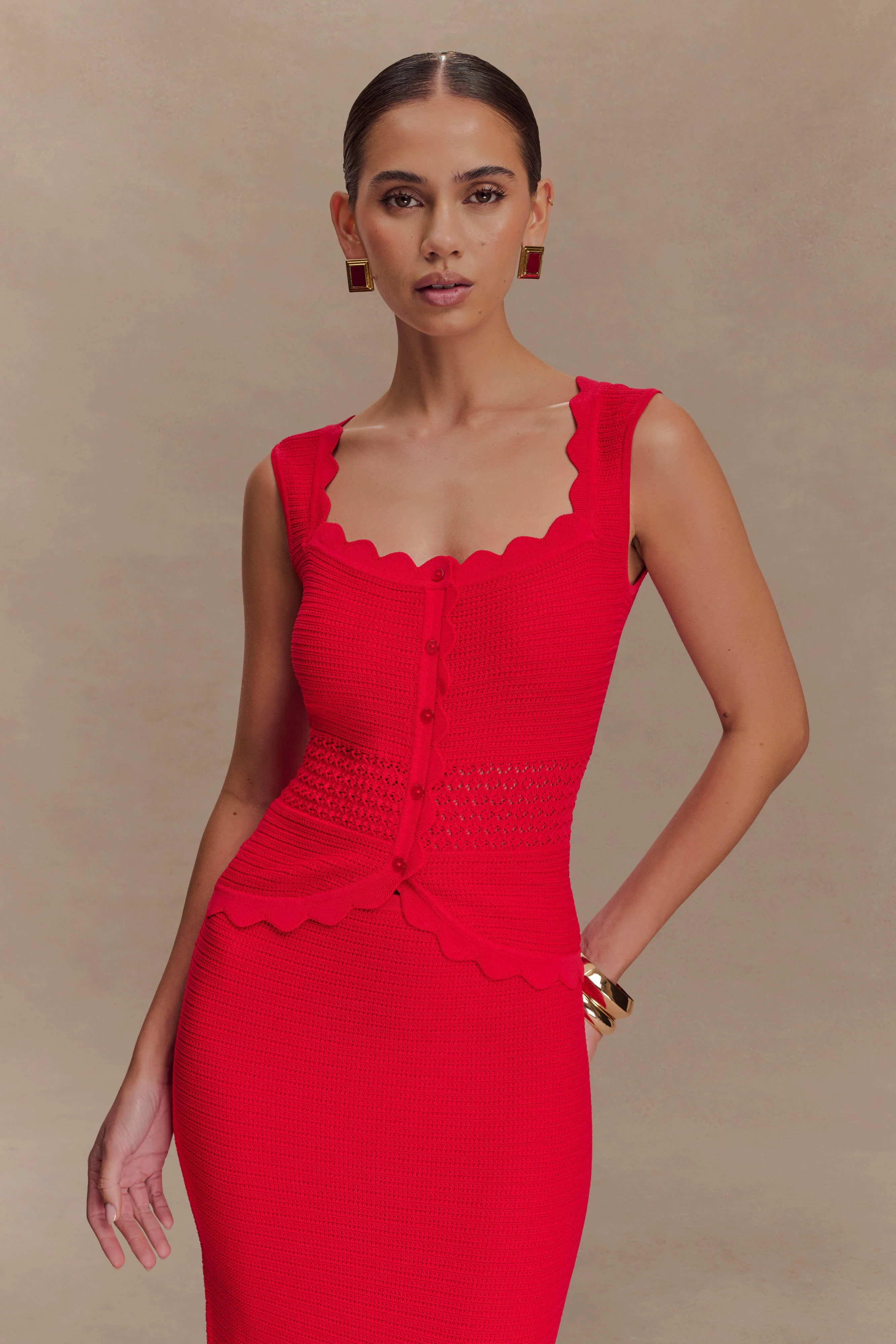 Madeline Scallop Knit Top - Red | MESHKI US