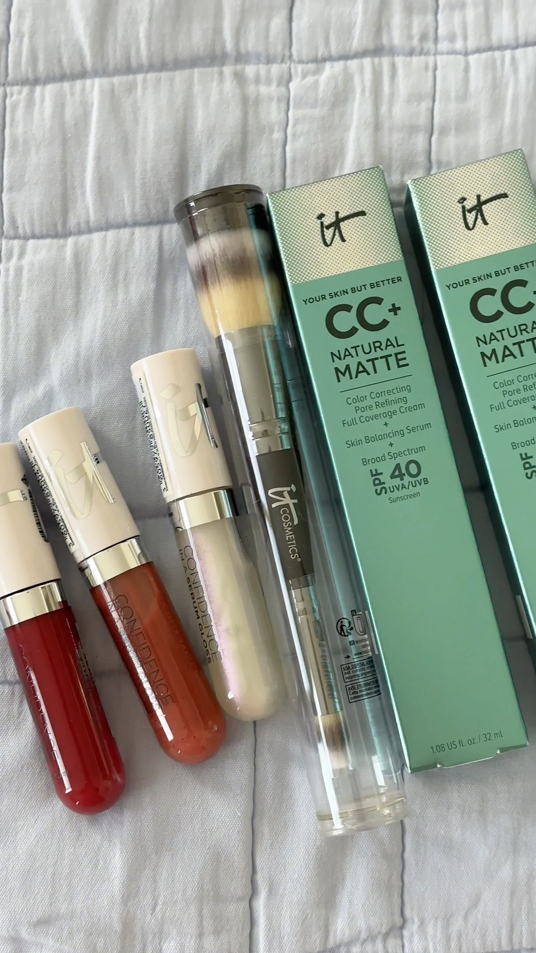Okay these CC creams from It Cosmetics are amazing. Loving the lip oil too ☁️🫶

#LTKVideo #LTKBeauty #LTKFindsUnder100