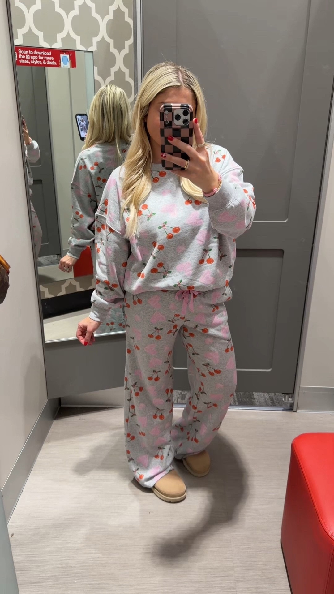 Target Valentine’s Day matching set!
Size small
Ugg clogs tts


#LTKootd #LTKHoliday #LTKFindsUnder100