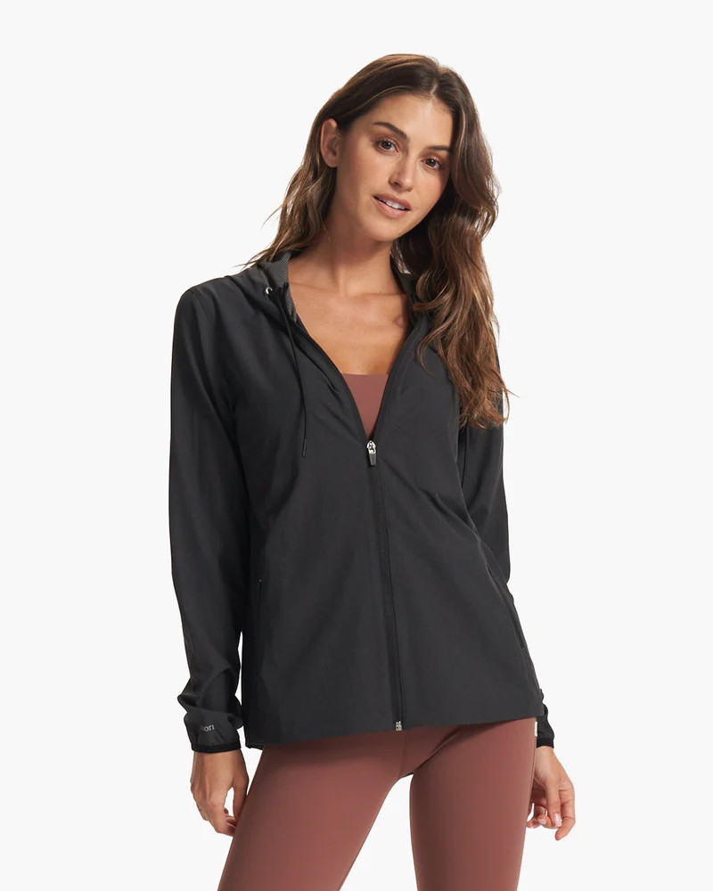 Womens Outdoor Trainer Shell | Vuori Clothing (US & Canada)