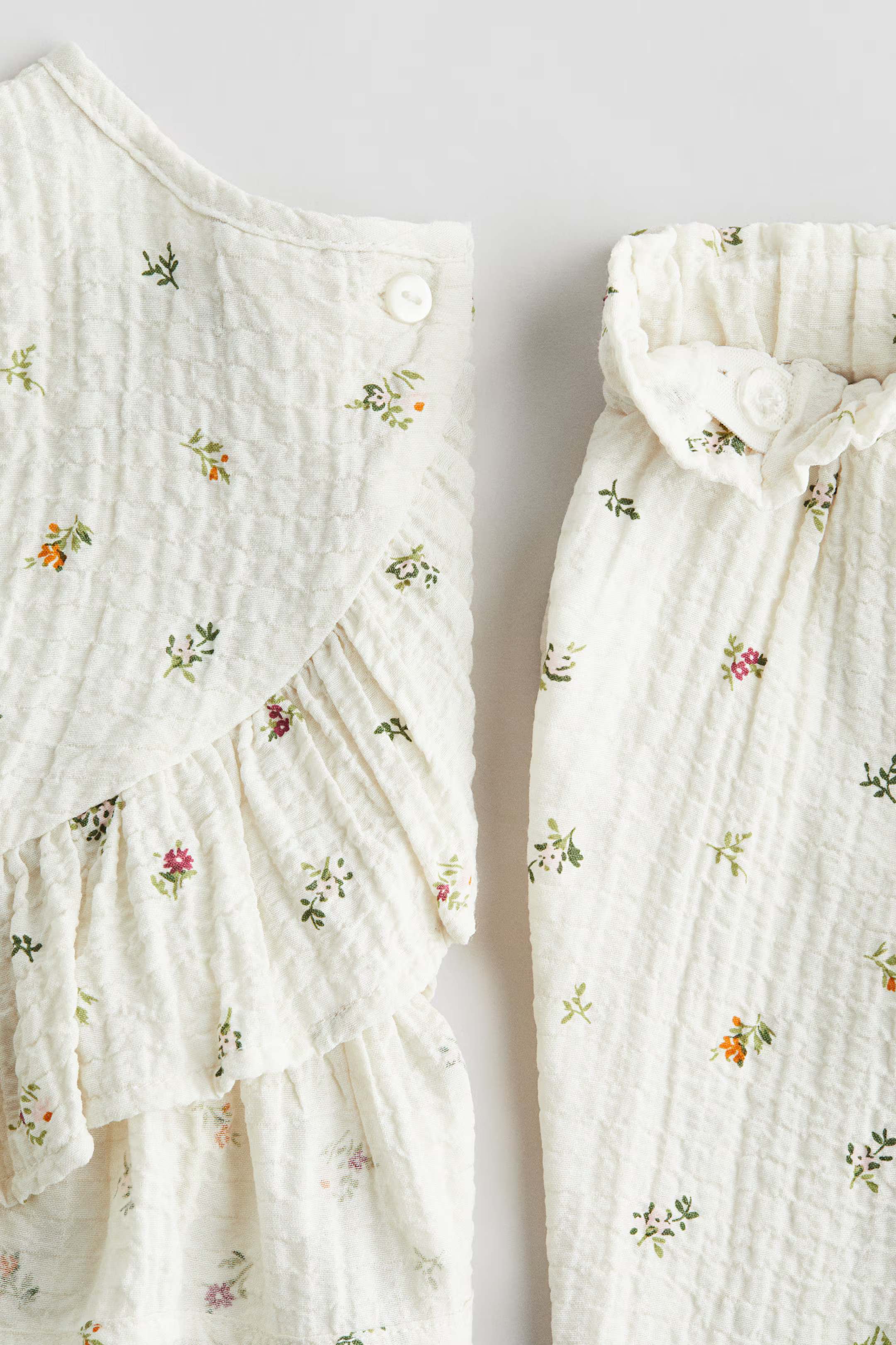 2-Piece Top and Pants Set | H&M (US + CA)