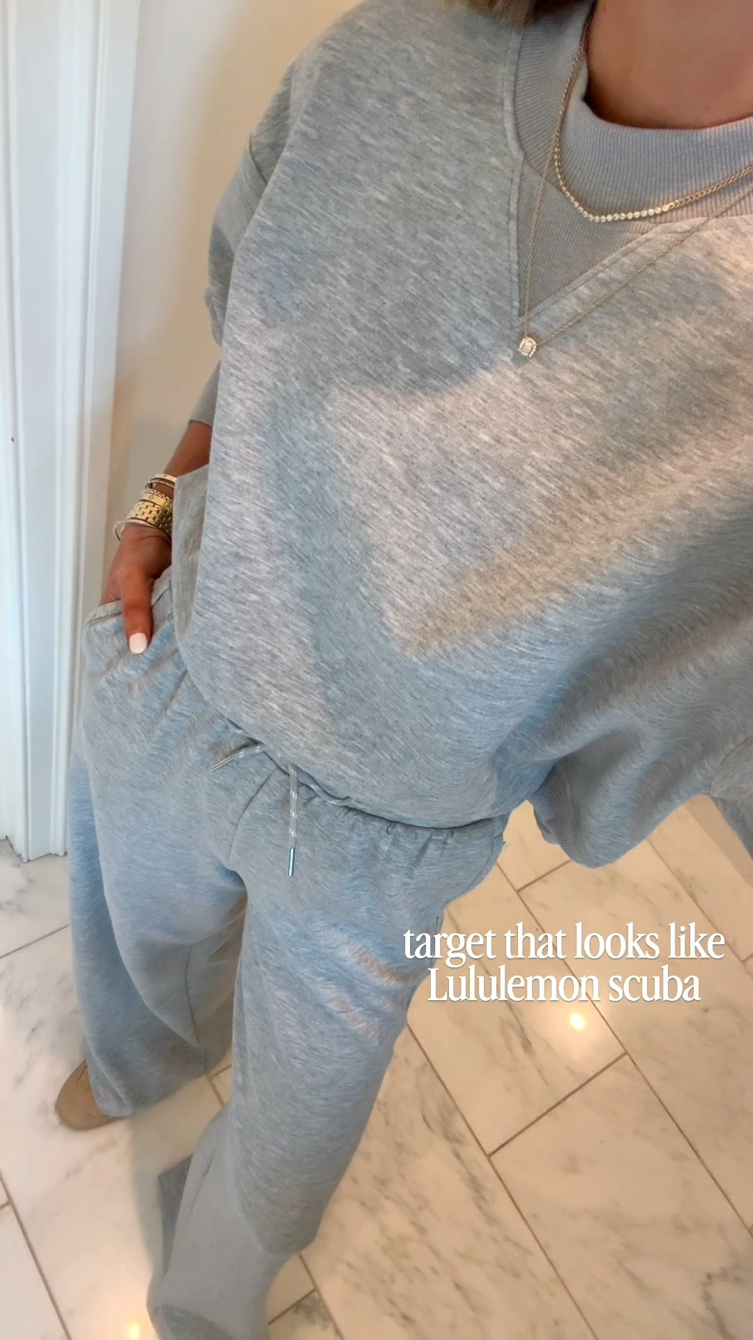 Comfy target set that looks like Lululemon. It's so soft. I'm wearing size small in top and xs in bottoms which fit tts