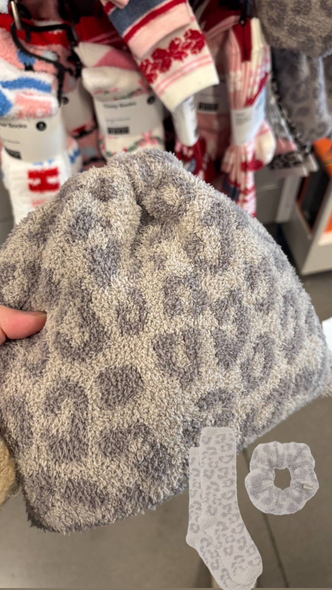 Barefoot dreams gift idea for her, mom in law, sister, etc. $29 scrunchie & sock gift set! 

#barefootdreams #nordstromfinds #nordstromrack #giftideasforher #giftideaformom #giftideaforfriend #giftideafornewmom #giftideaformotherinlaw #gifts #nordstromgifts #giftsunder50 

#LTKGiftGuide #LTKSaleAlert #LTKmomlife