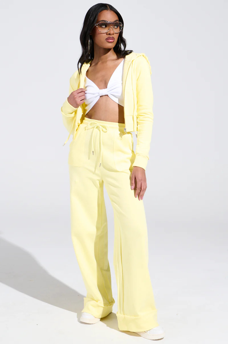 BUTTERFINGER WIDE LEG SWEATPANT | AKIRA