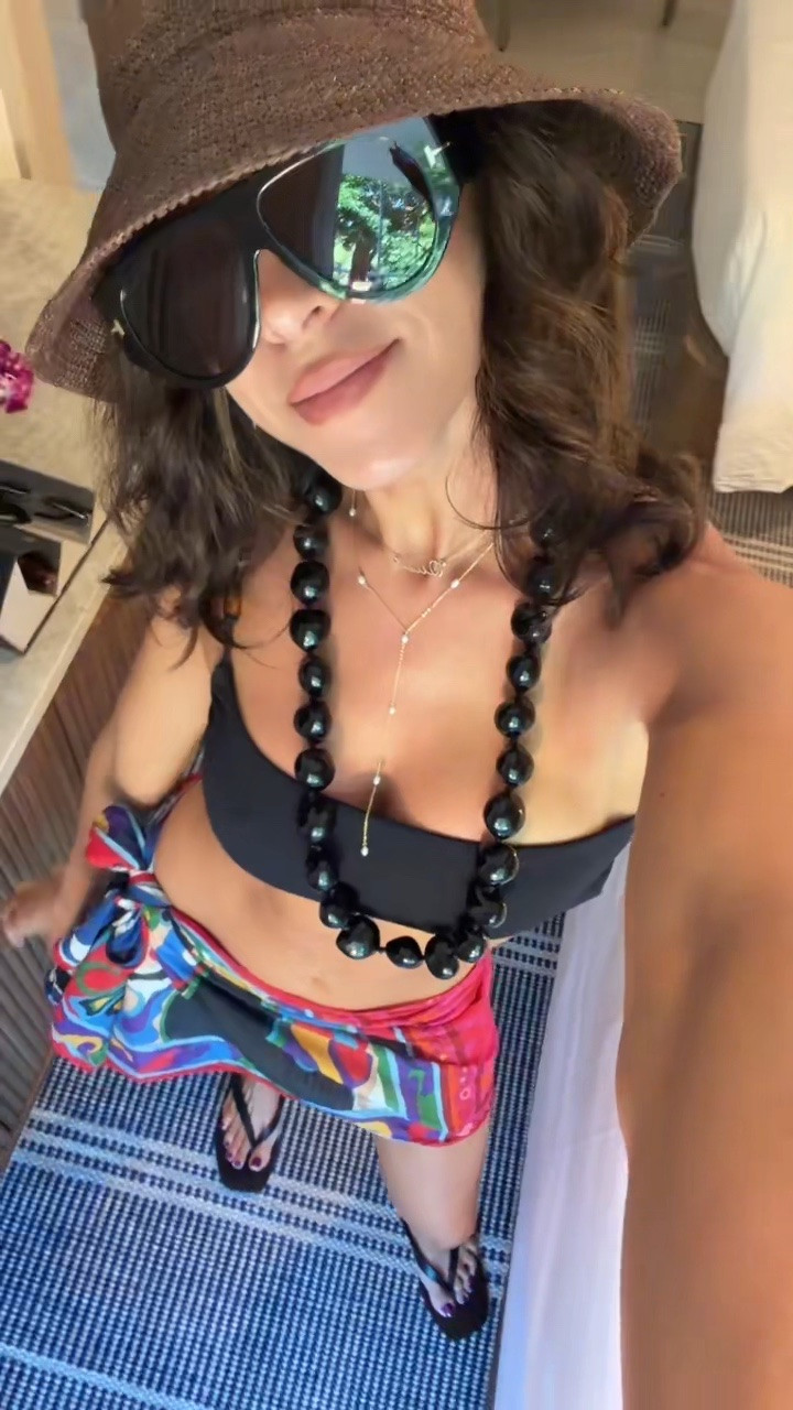 Another day another bikini 👙

#LTKTravel #LTKSwim #LTKgrwm