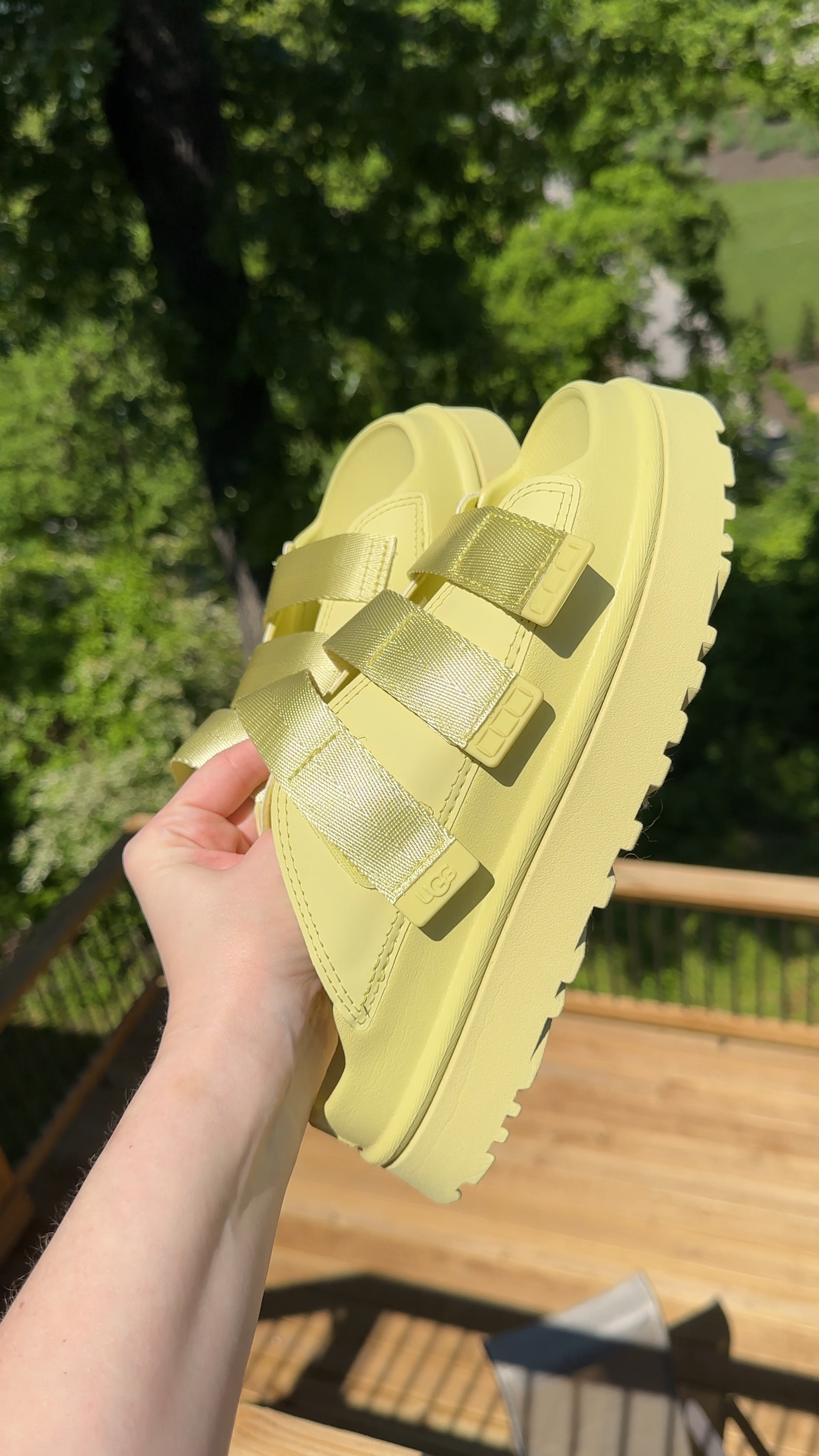 The most comfy platform casual summer sandal from Ugg 

#LTKFindsUnder100 #LTKSeasonal