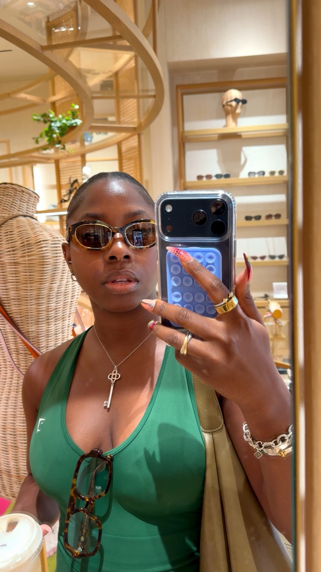 kinda feeling these 🤭
