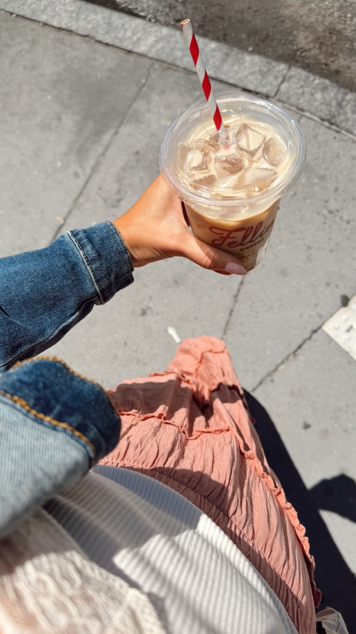 Outfit of the dayyyy for a coffee run

#LTKootd #LTKdayinmylife #LTKmorningroutine