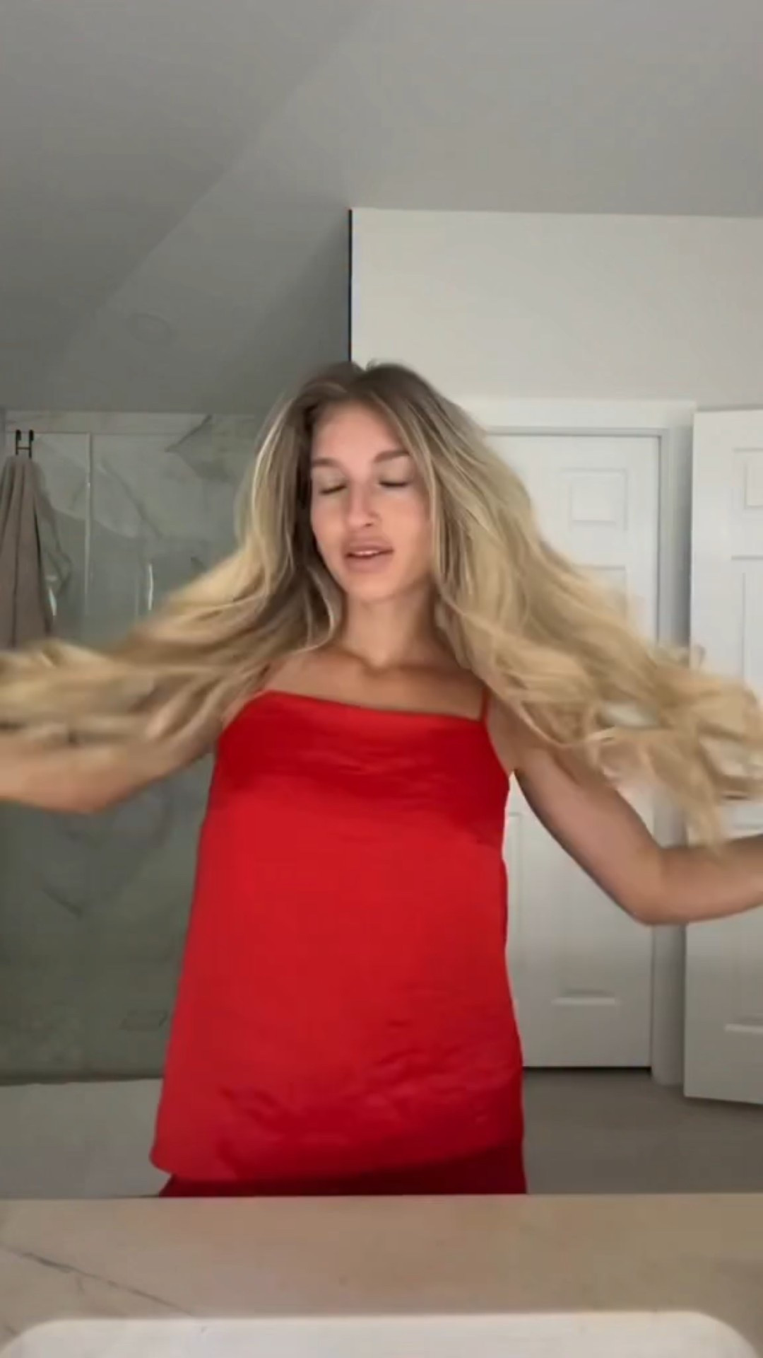 last morning at home before vegas 🪩🎰

#morningroutine #skincare #morning #skincareroutine #diml

#LTKdayinmylife #LTKGiftGuide #LTKHoliday